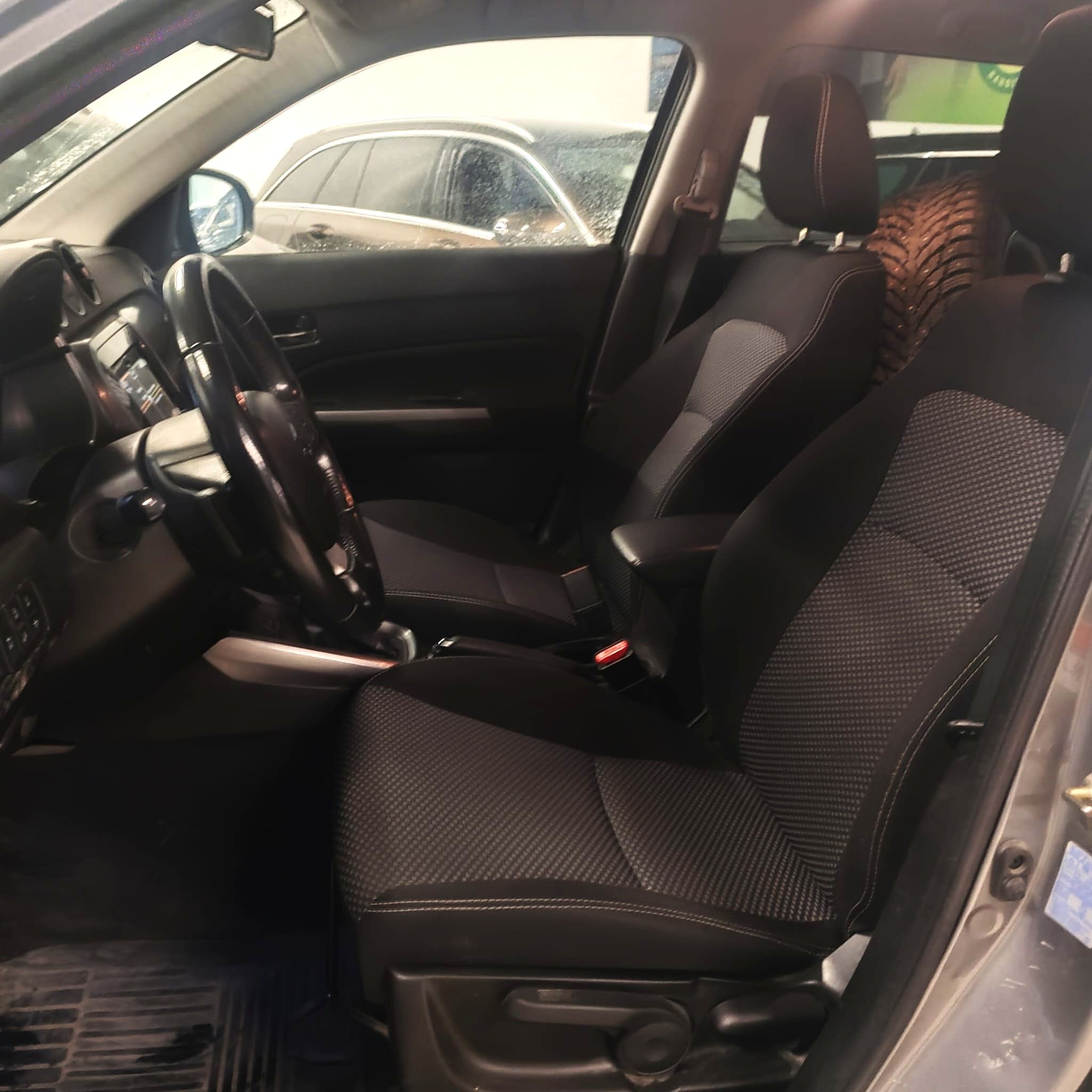 Suzuki Vitara 2021, photo 7/8