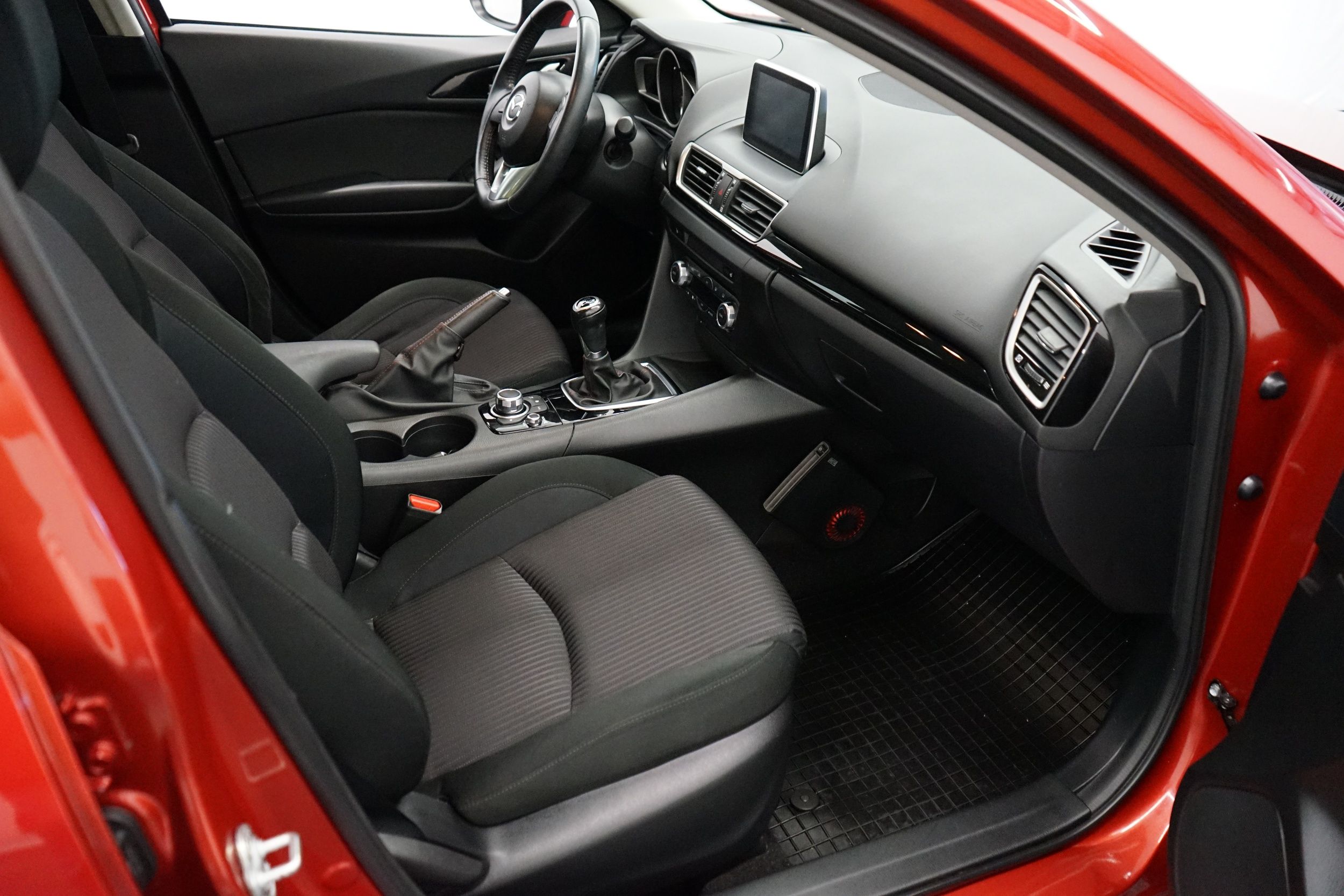 Mazda 3 2015, kuva 7/20