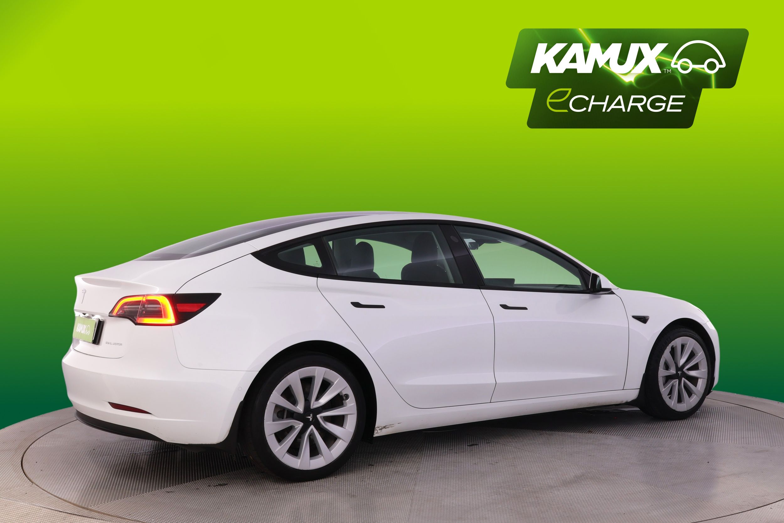 Tesla Model 3 Long Range 2022, kuva 2/35