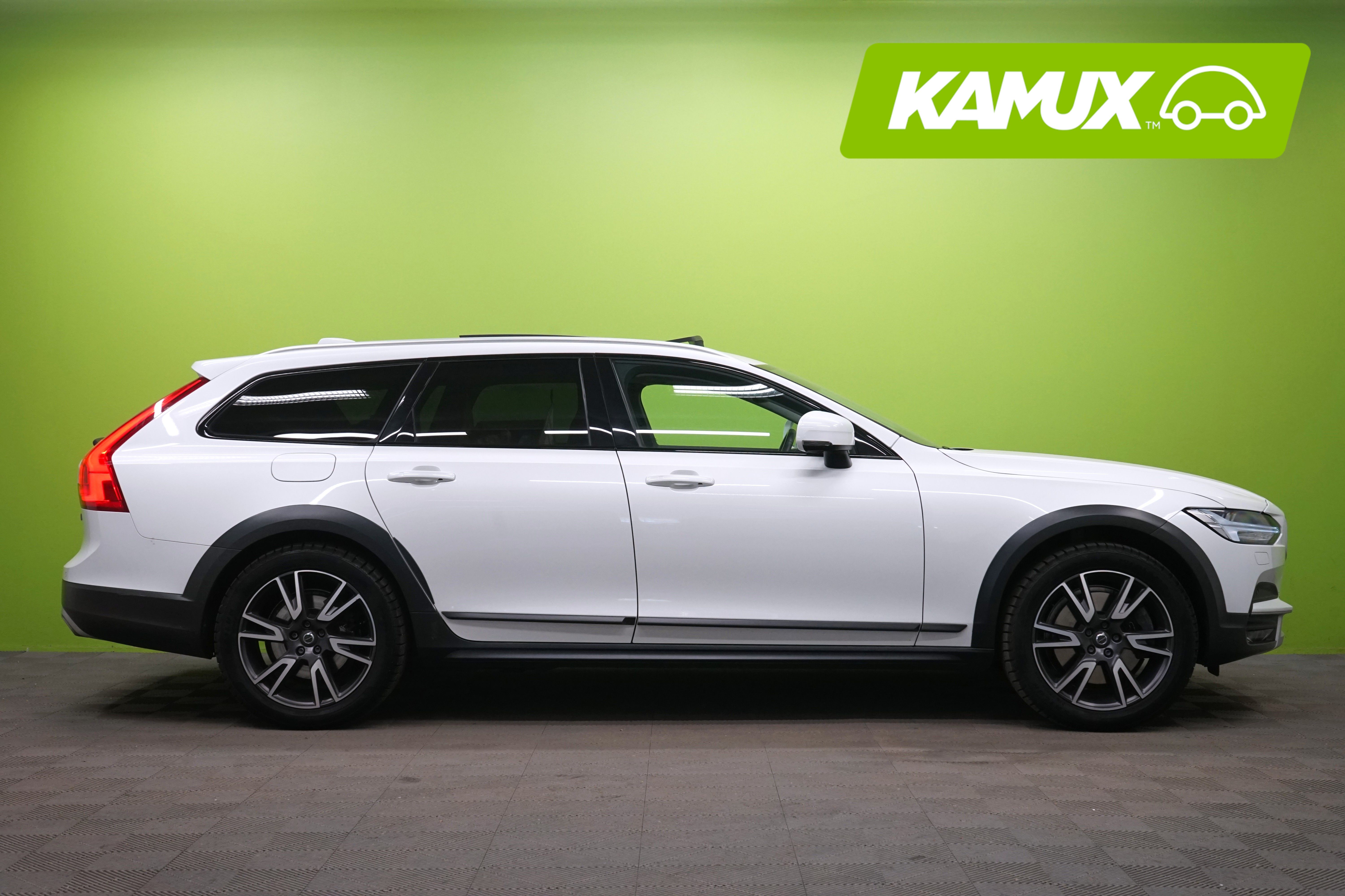 Volvo V90 Cross Country D5 AWD Pro aut 2020, kuva 2/25