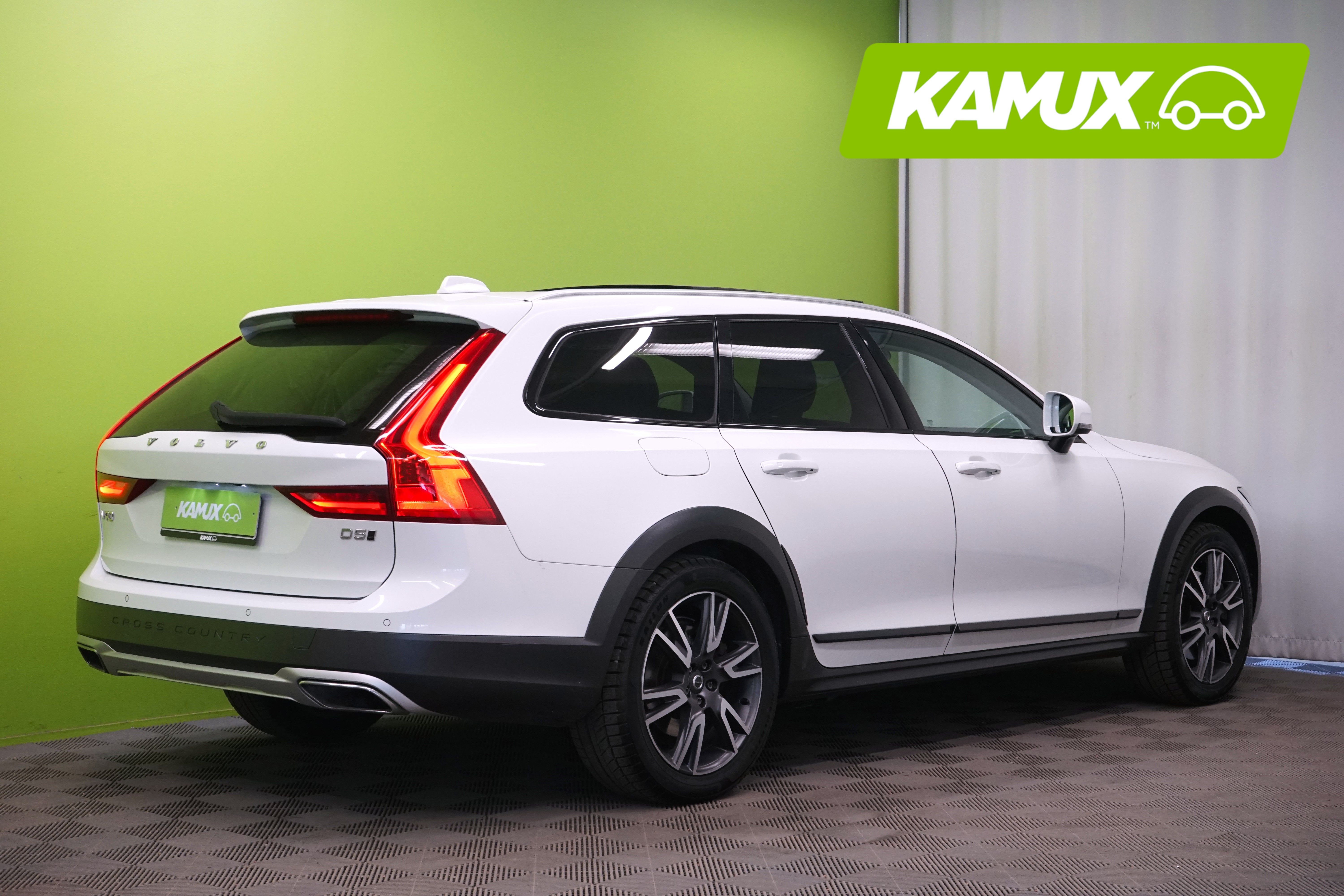 Volvo V90 Cross Country D5 AWD Pro aut 2020, kuva 3/25