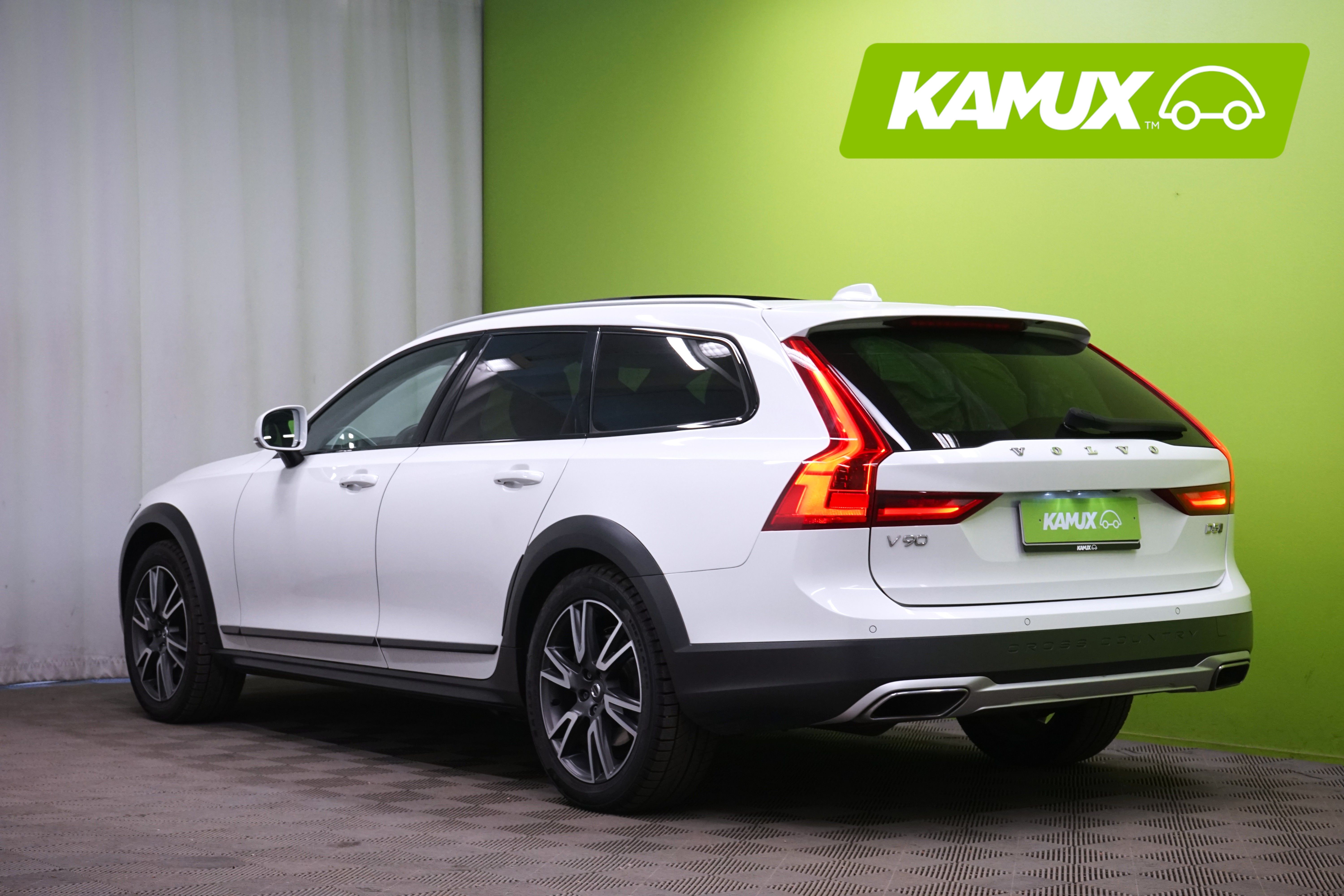 Volvo V90 Cross Country D5 AWD Pro aut 2020, kuva 4/25