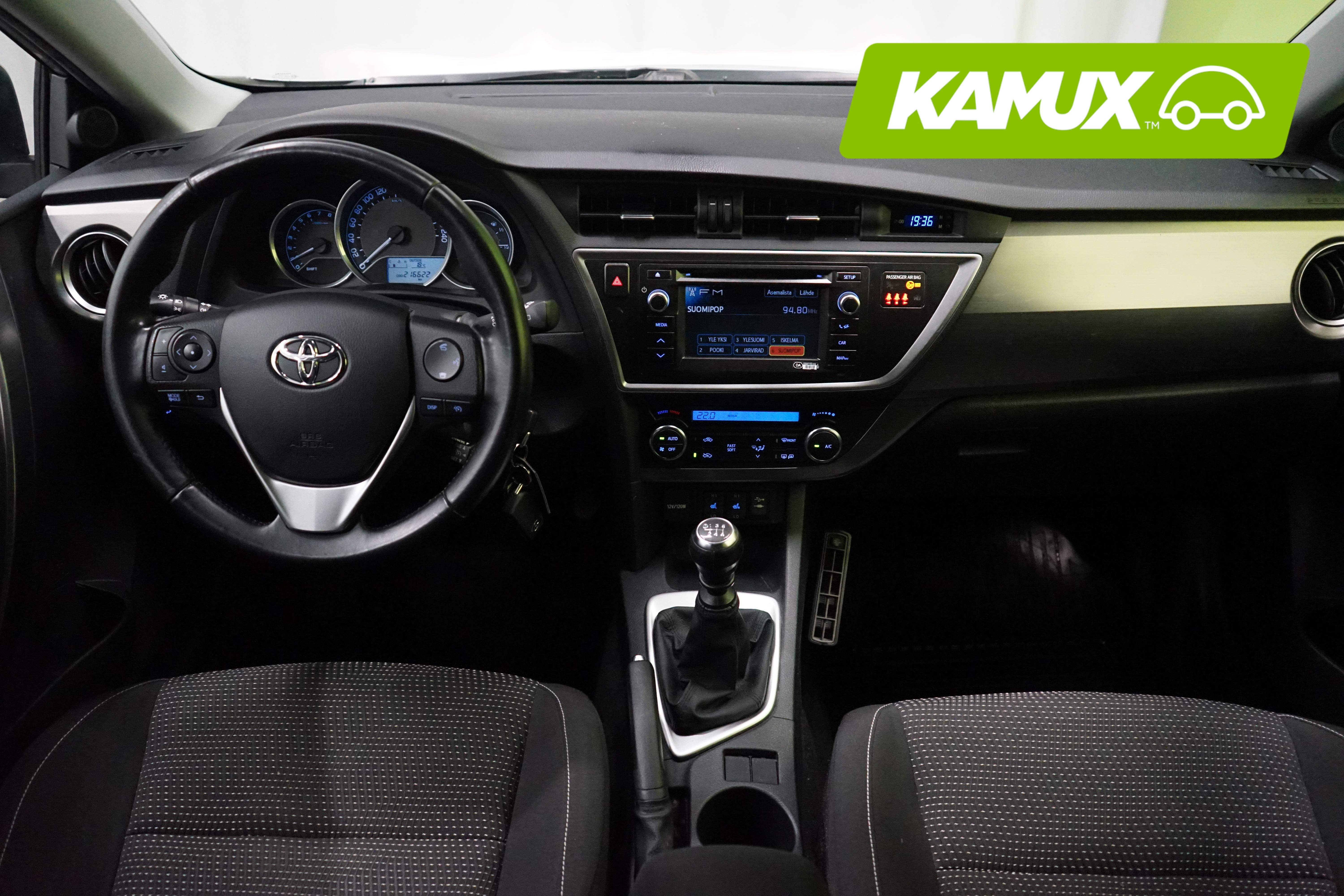 Toyota Auris 1,6 Valvematic Active 2013, kuva 6/18