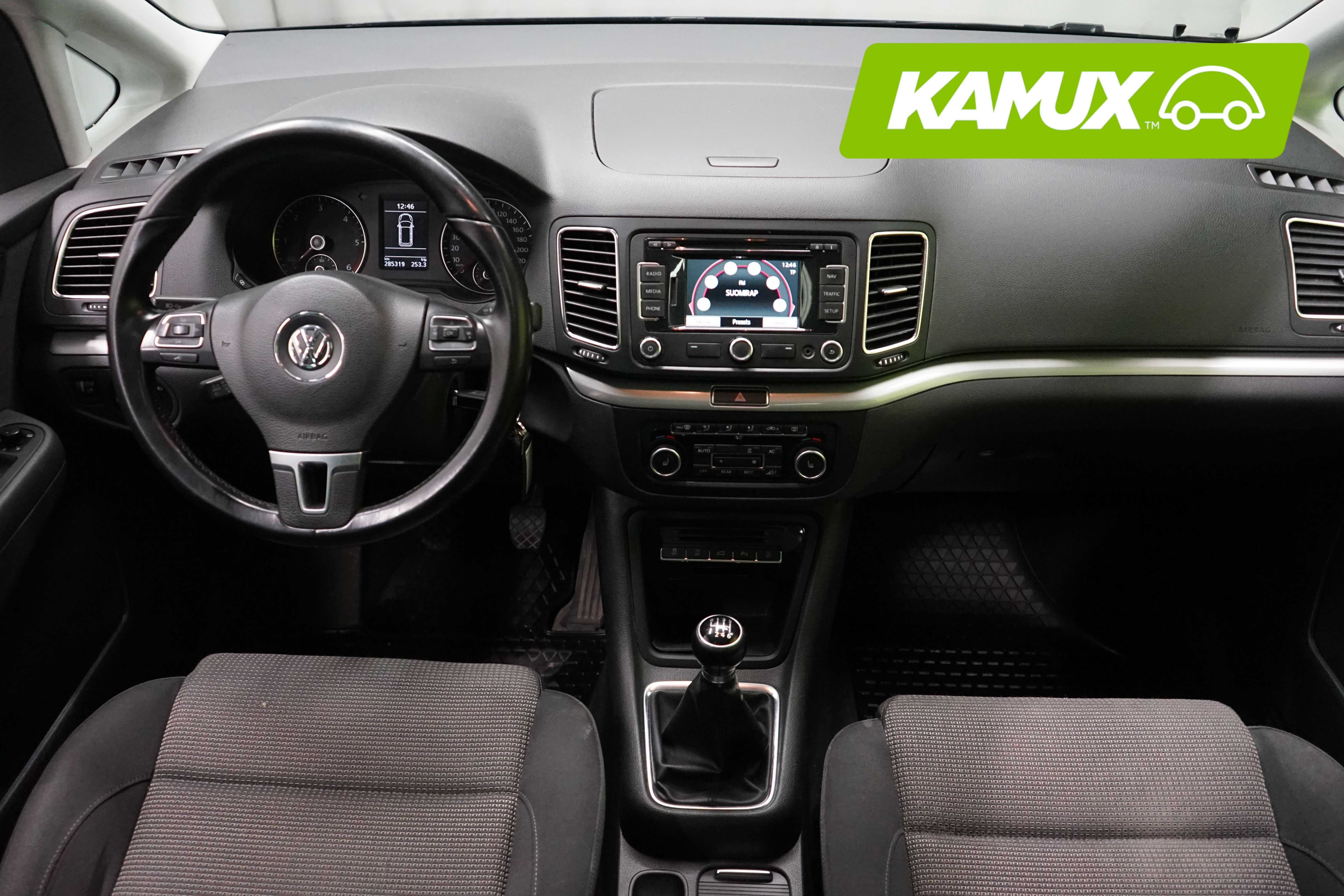 Volkswagen Sharan 2012, photo 6/24
