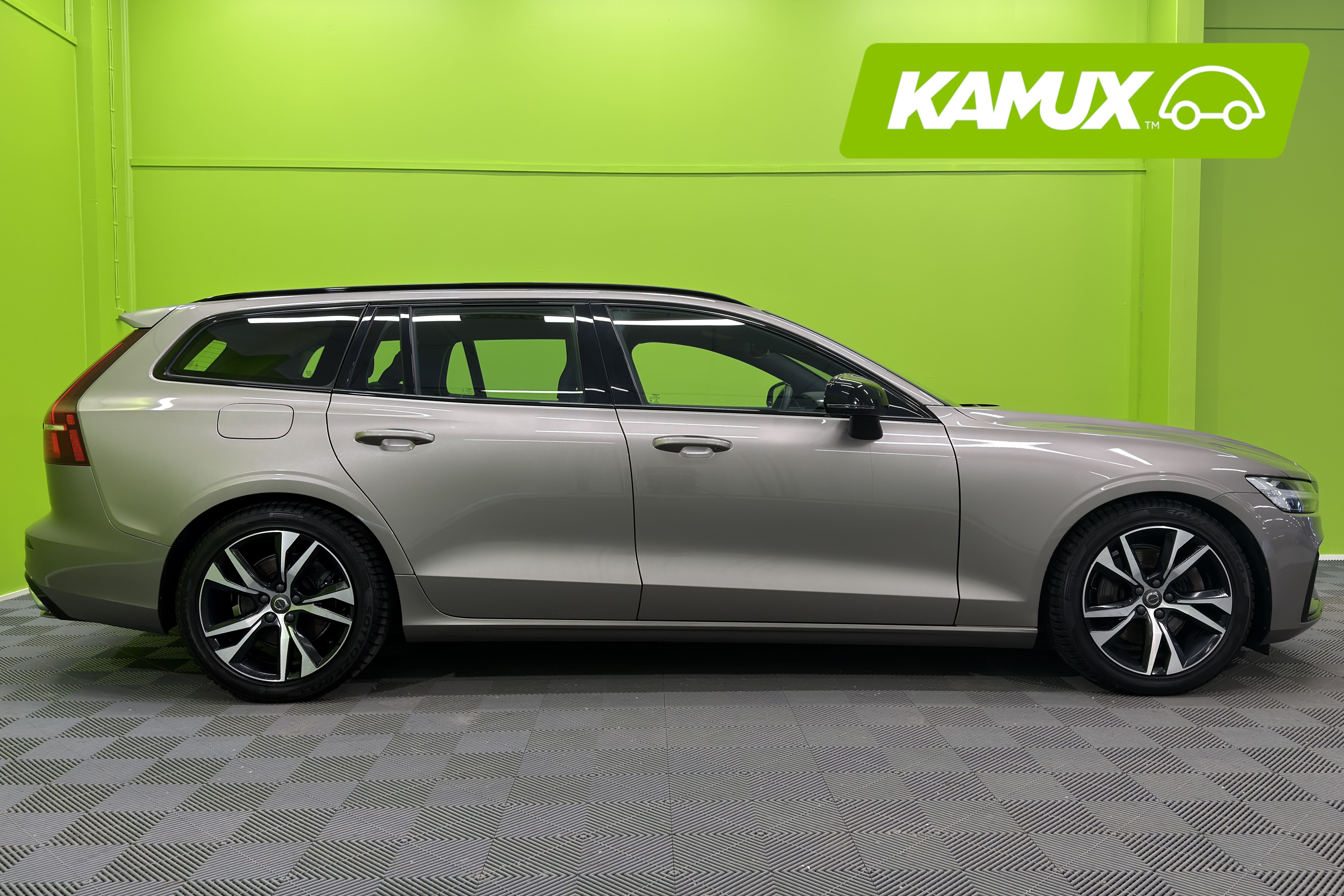 Volvo V60 B3 MHEV Business R-Design aut 2022, kuva 2/27