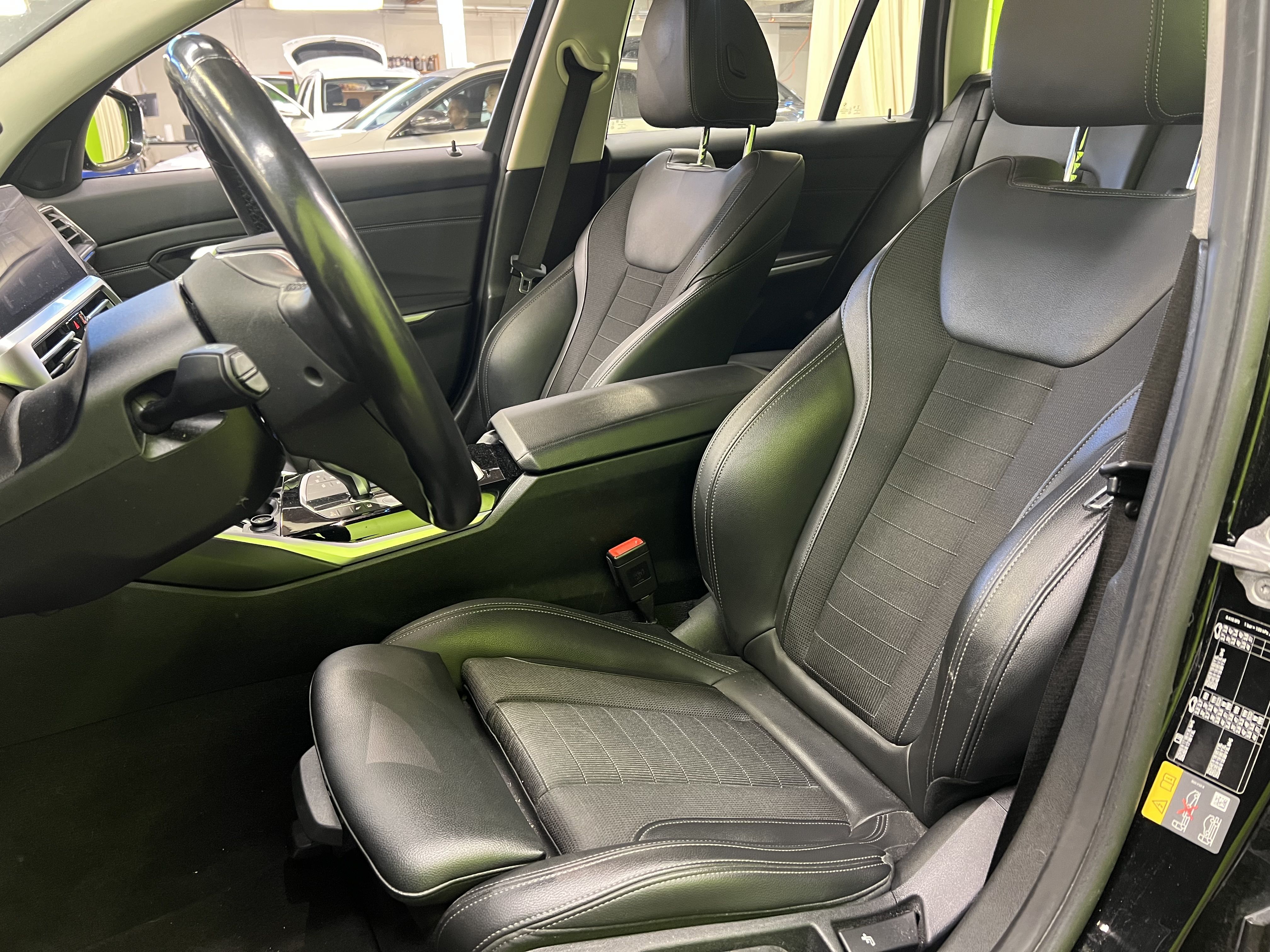 BMW 330 G21 Touring 330e Business Sport 2021, kuva 6/14