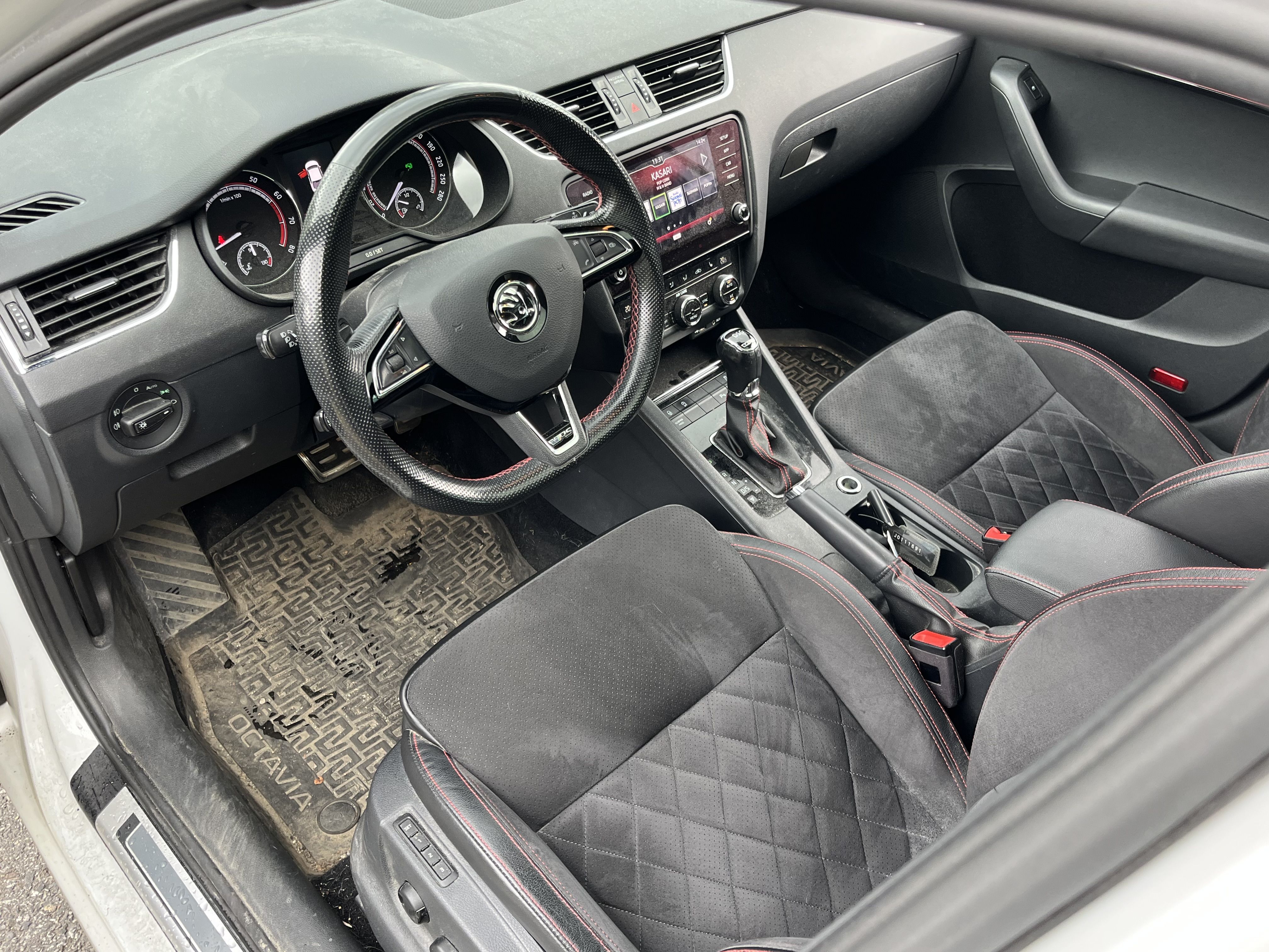 Skoda Octavia 2,0 TSI RS 245 DSG Autom. 2018, kuva 6/17