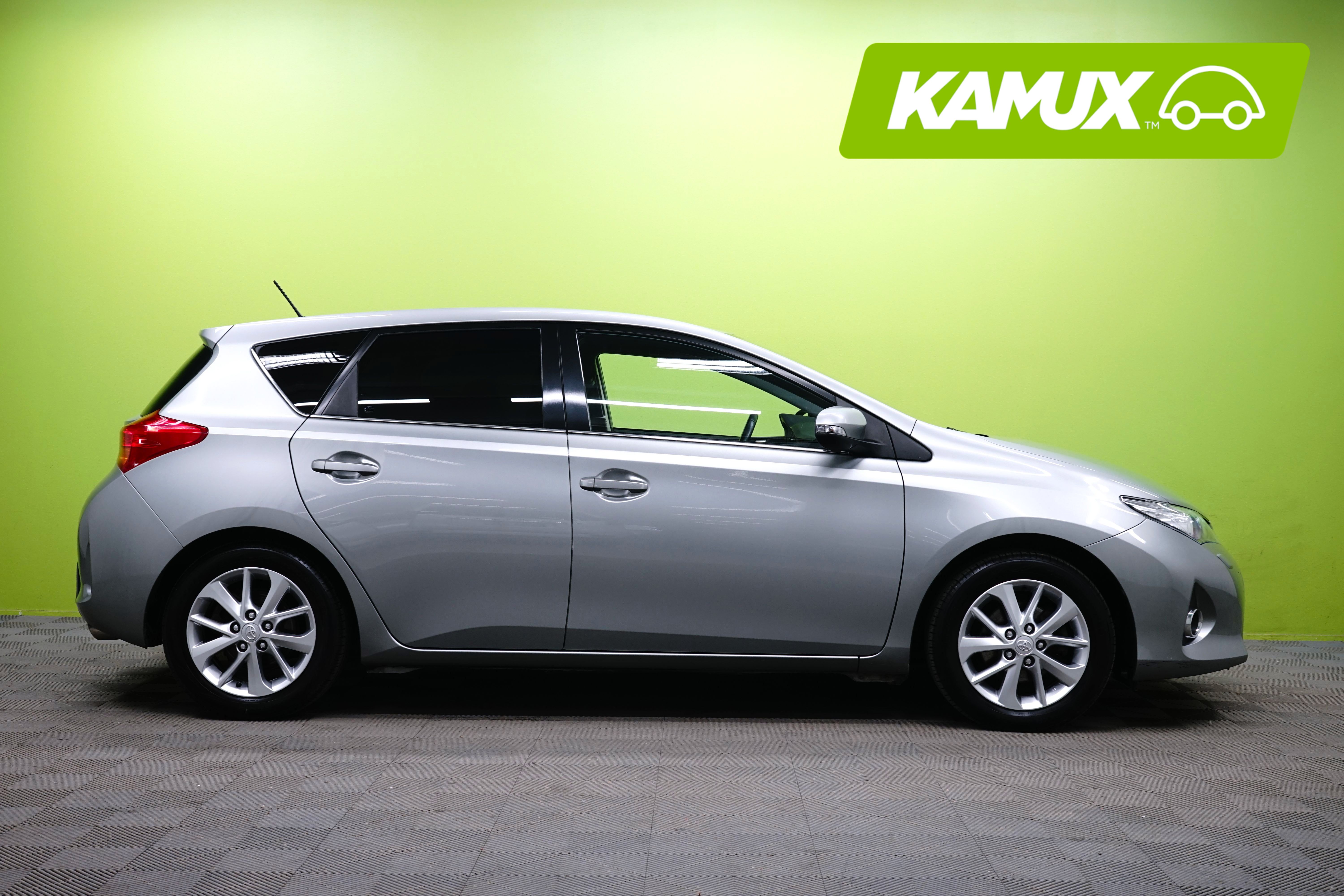 Toyota Auris 1,6 Valvematic Active 2013, kuva 2/18
