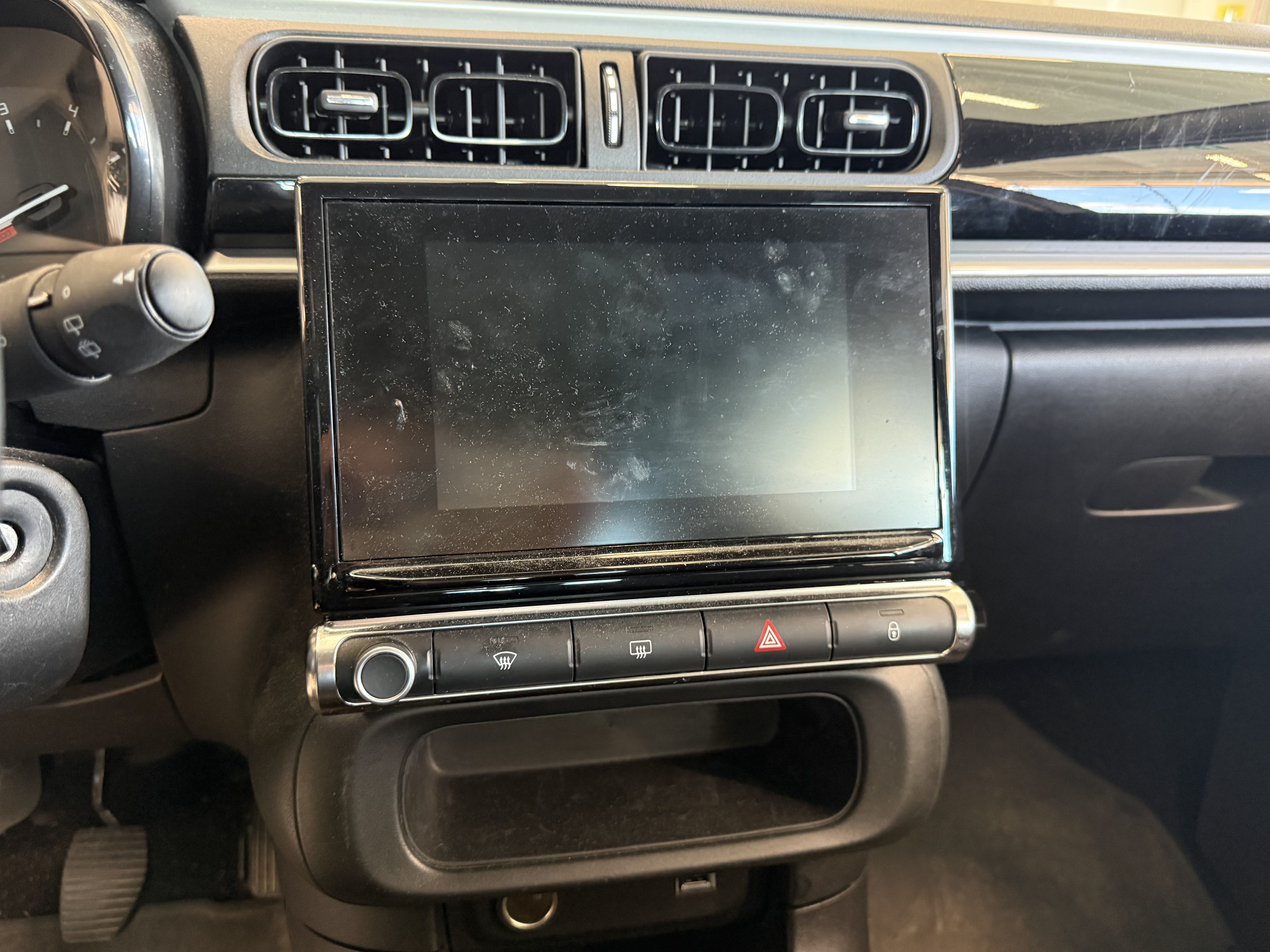 Citroen C3 PureTech 82 Feel 2020, photo 6/6