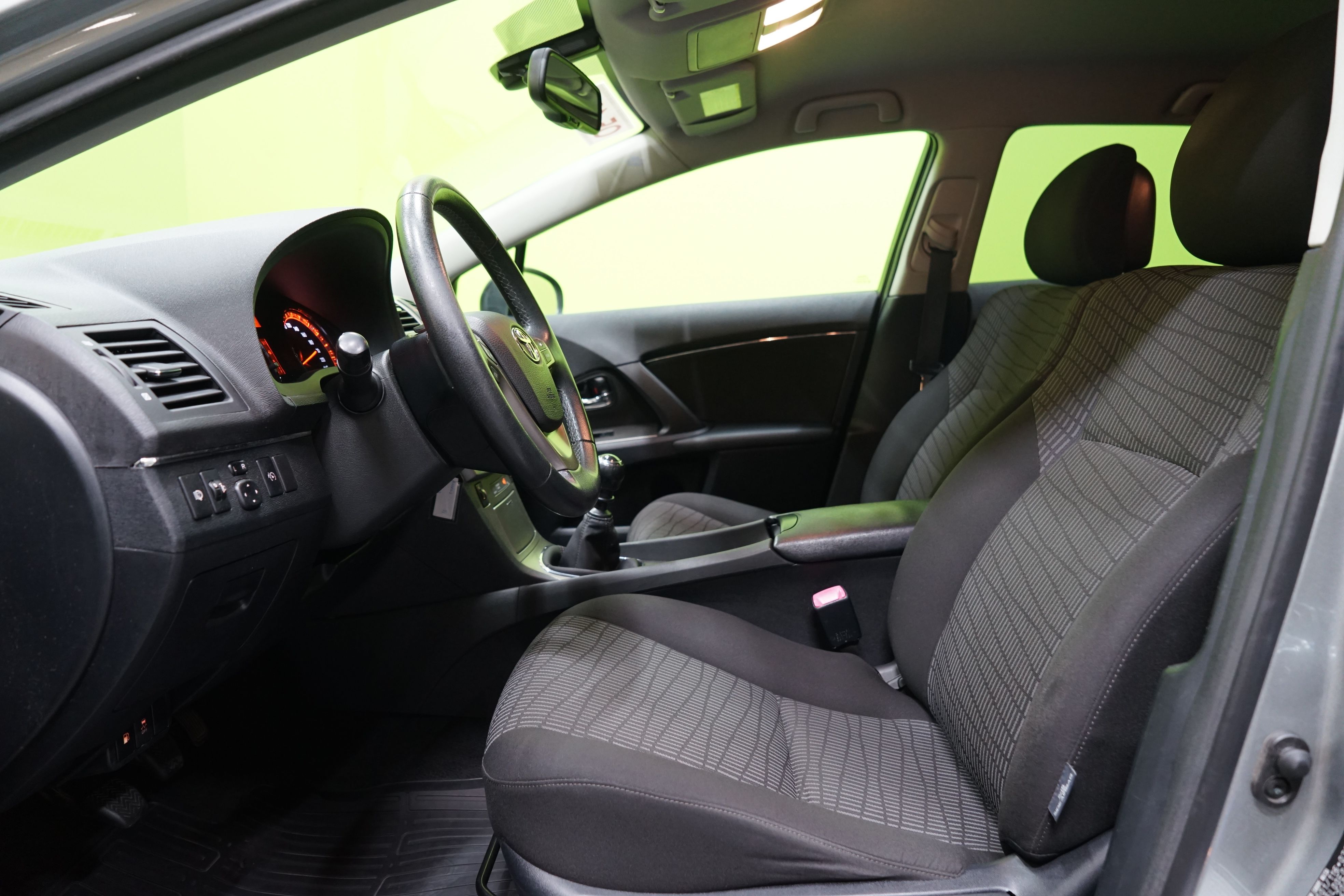 Toyota Avensis 1.8 Valvematic 2011, kuva 7/20