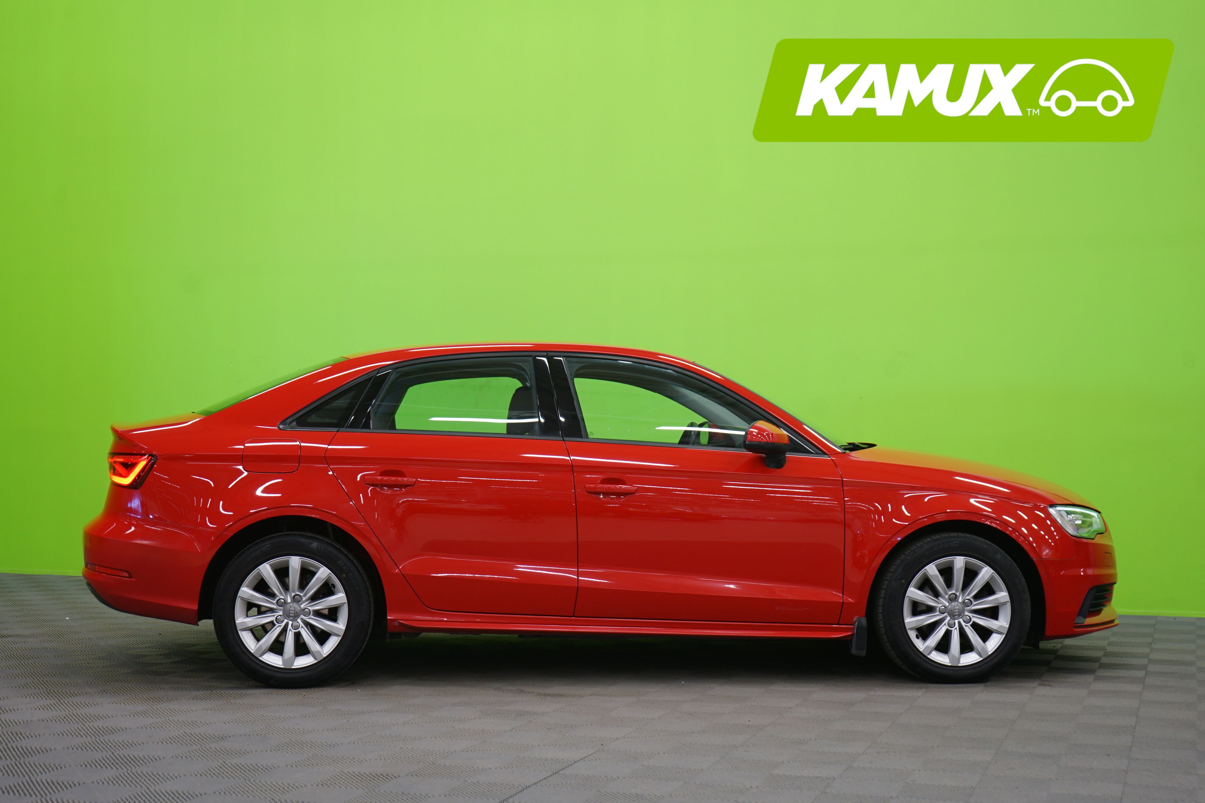 Audi A3 Sedan Business 1,6 TDI 81kW 2015, photo 2/20