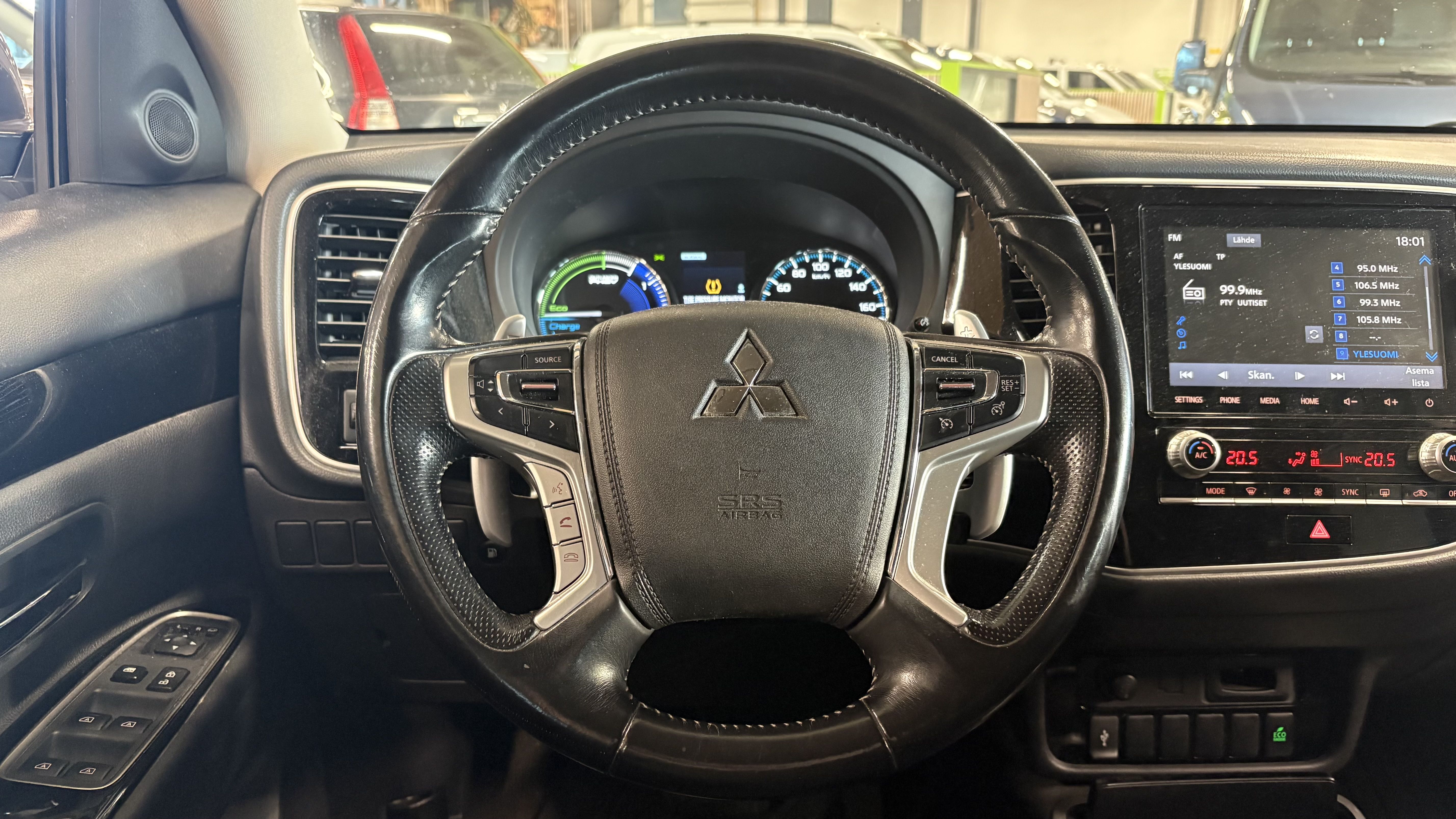 Mitsubishi Outlander PHEV 2021, kuva 7/14