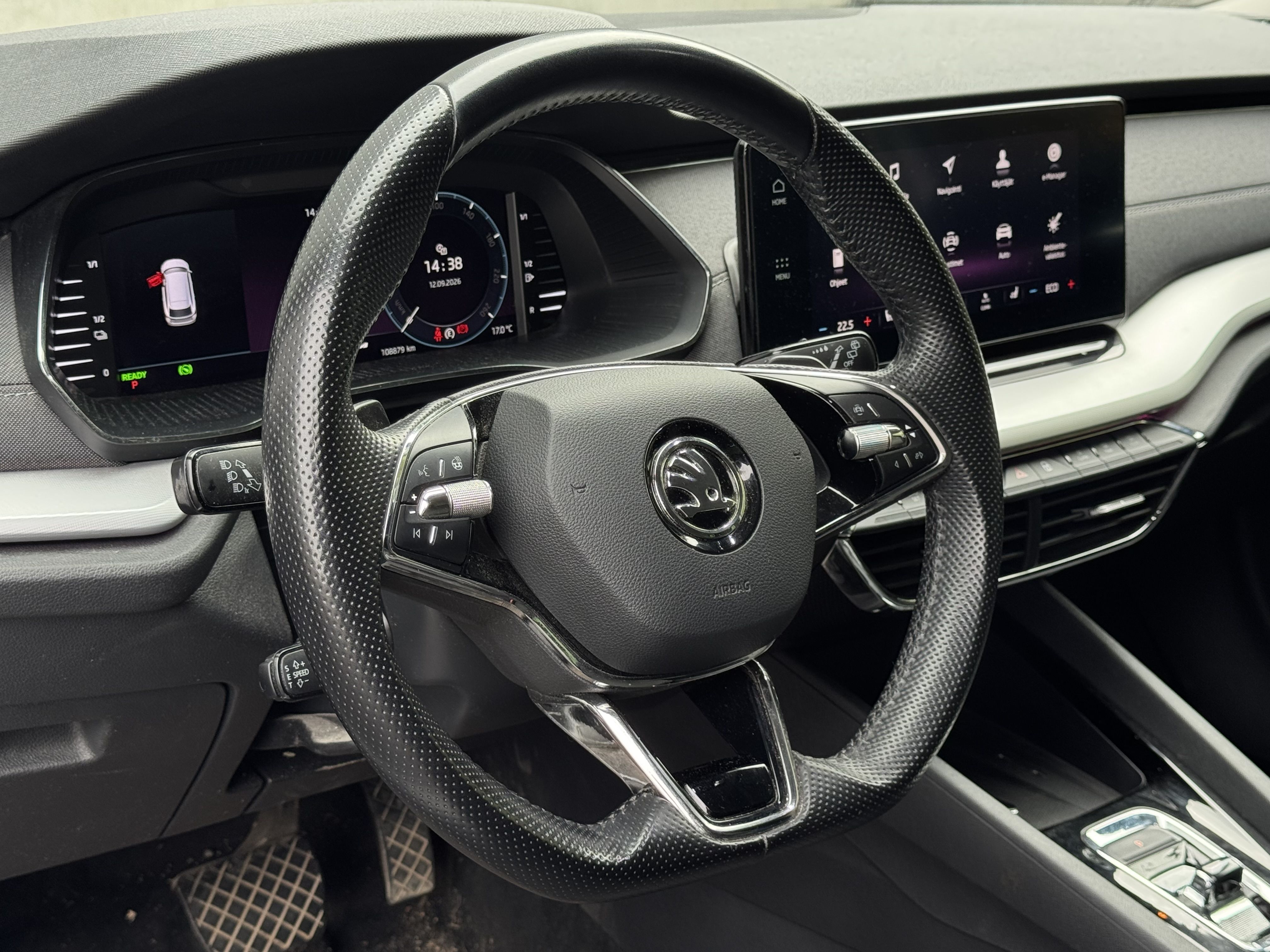 Skoda Octavia 2021, photo 6/8