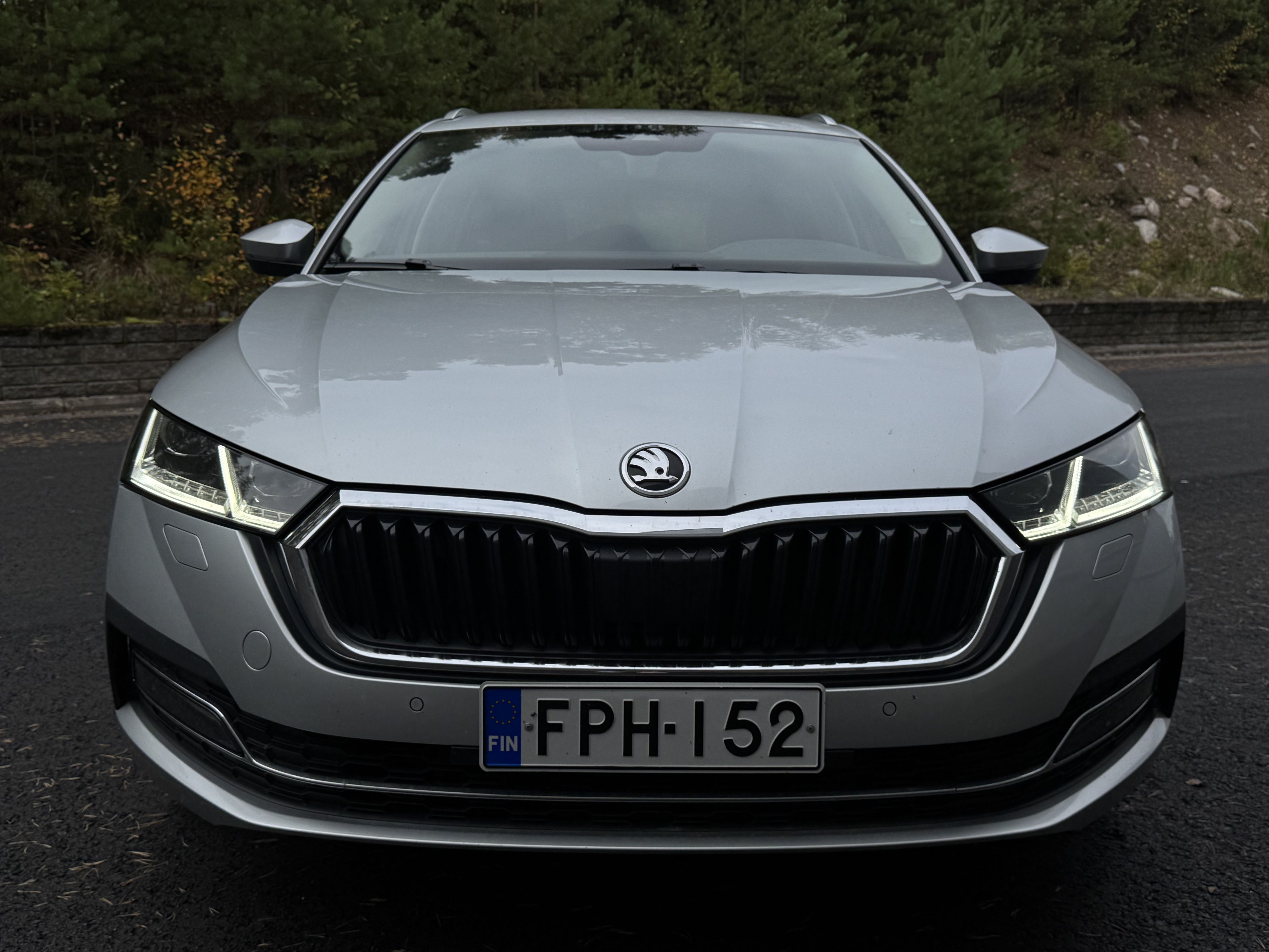 Skoda Octavia 2021, photo 2/8