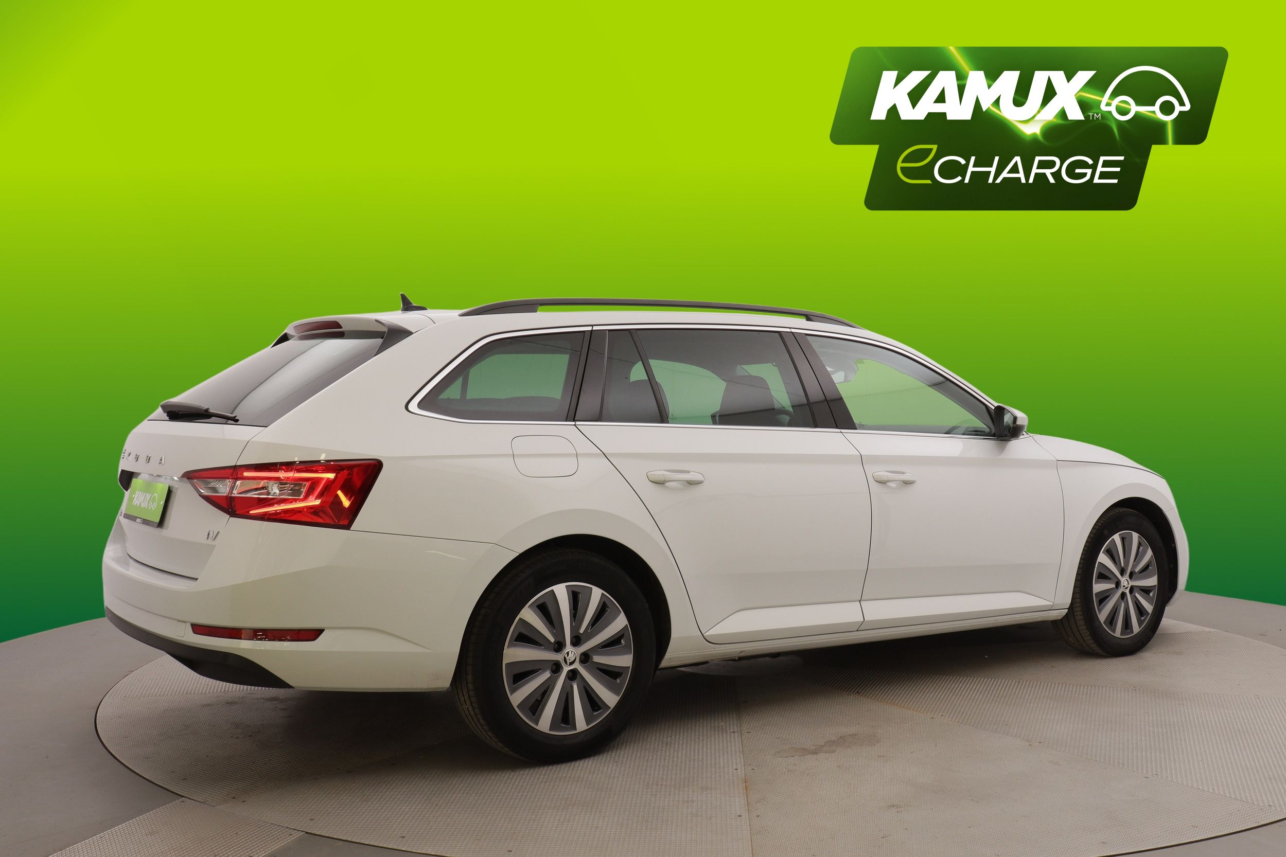 Skoda Superb 2023, kuva 2/29