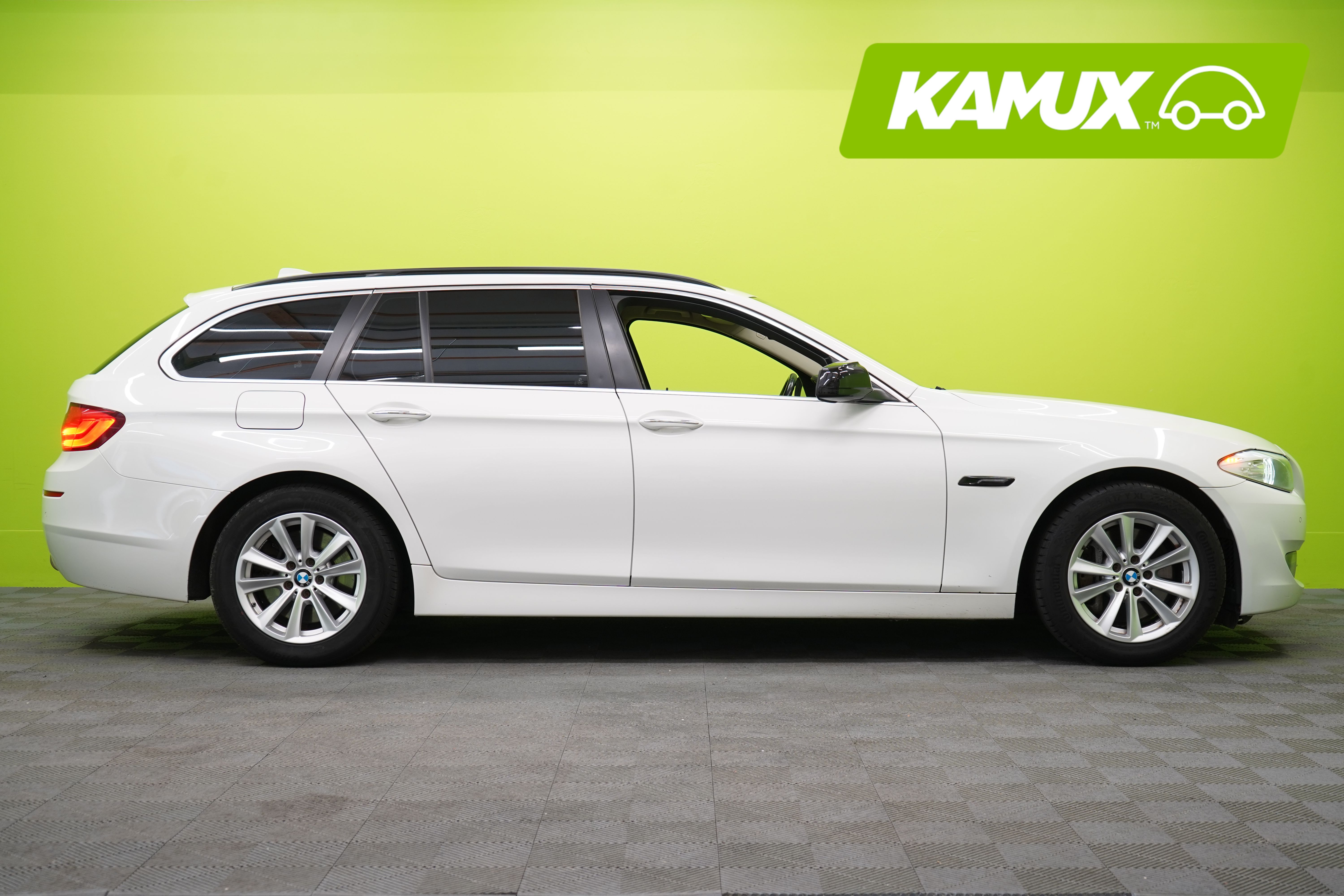 BMW 530 2013, kuva 2/28