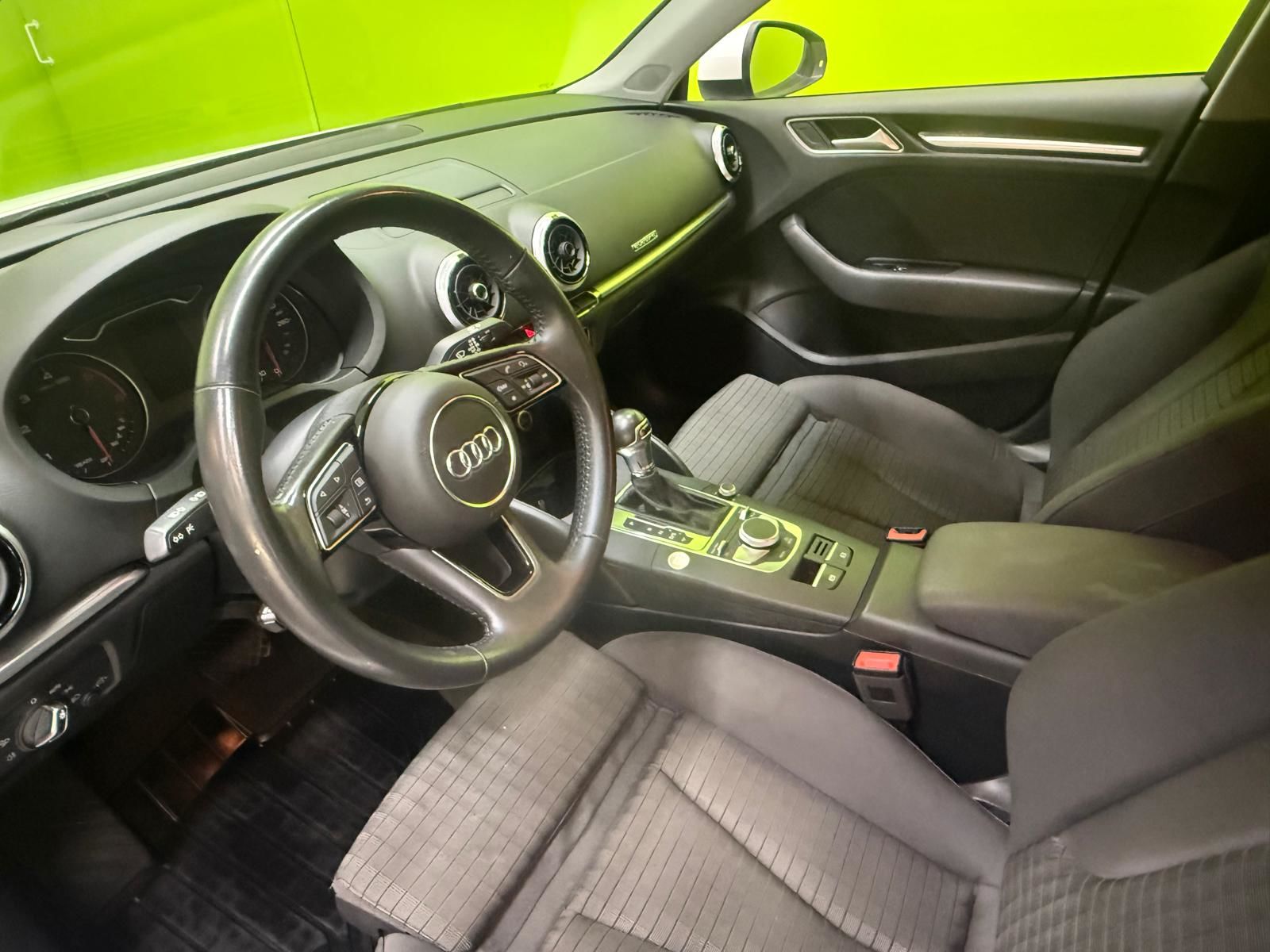 Audi A3 2018, kuva 7/15