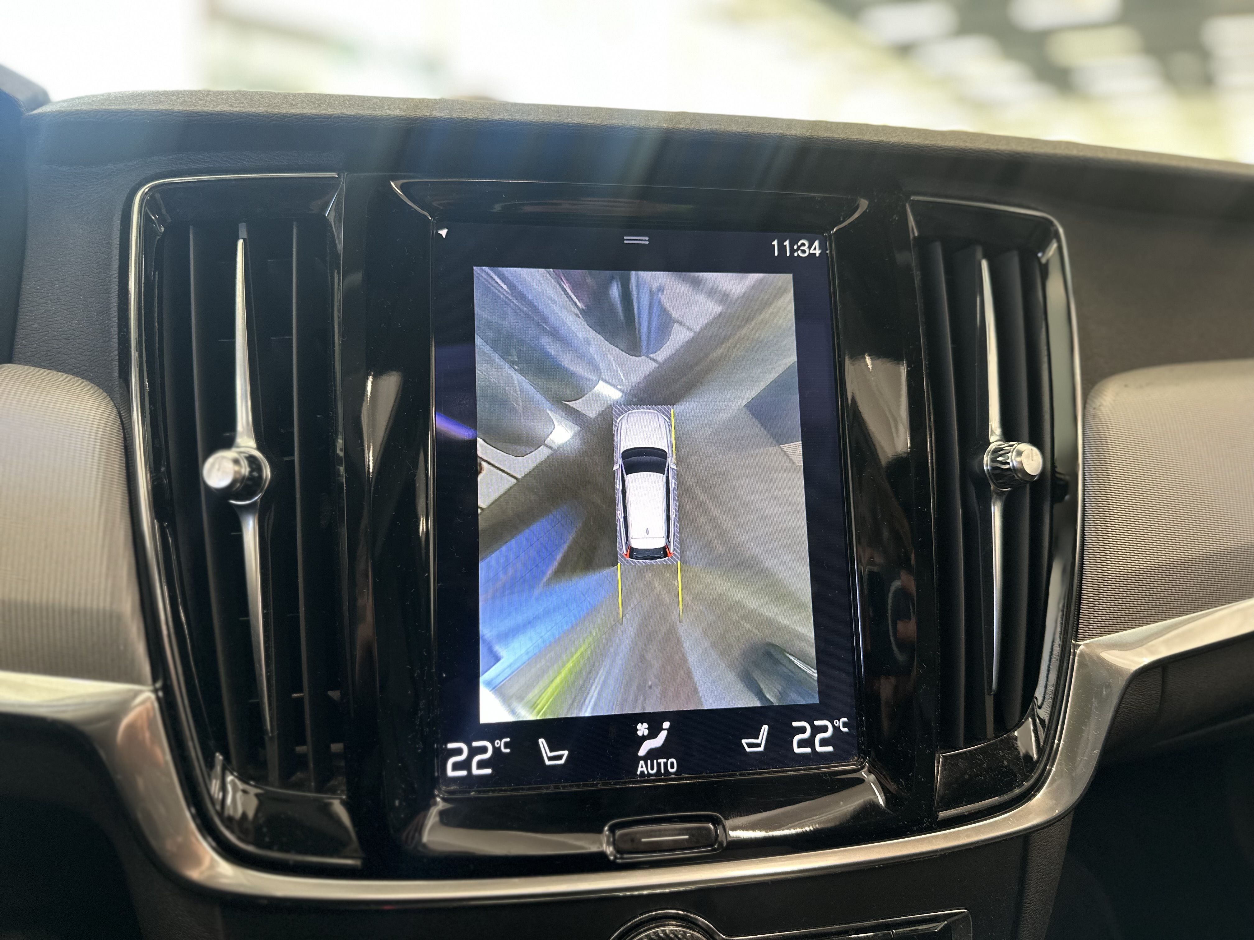 Volvo V90 D5 AWD Inscription aut 2017, photo 6/8