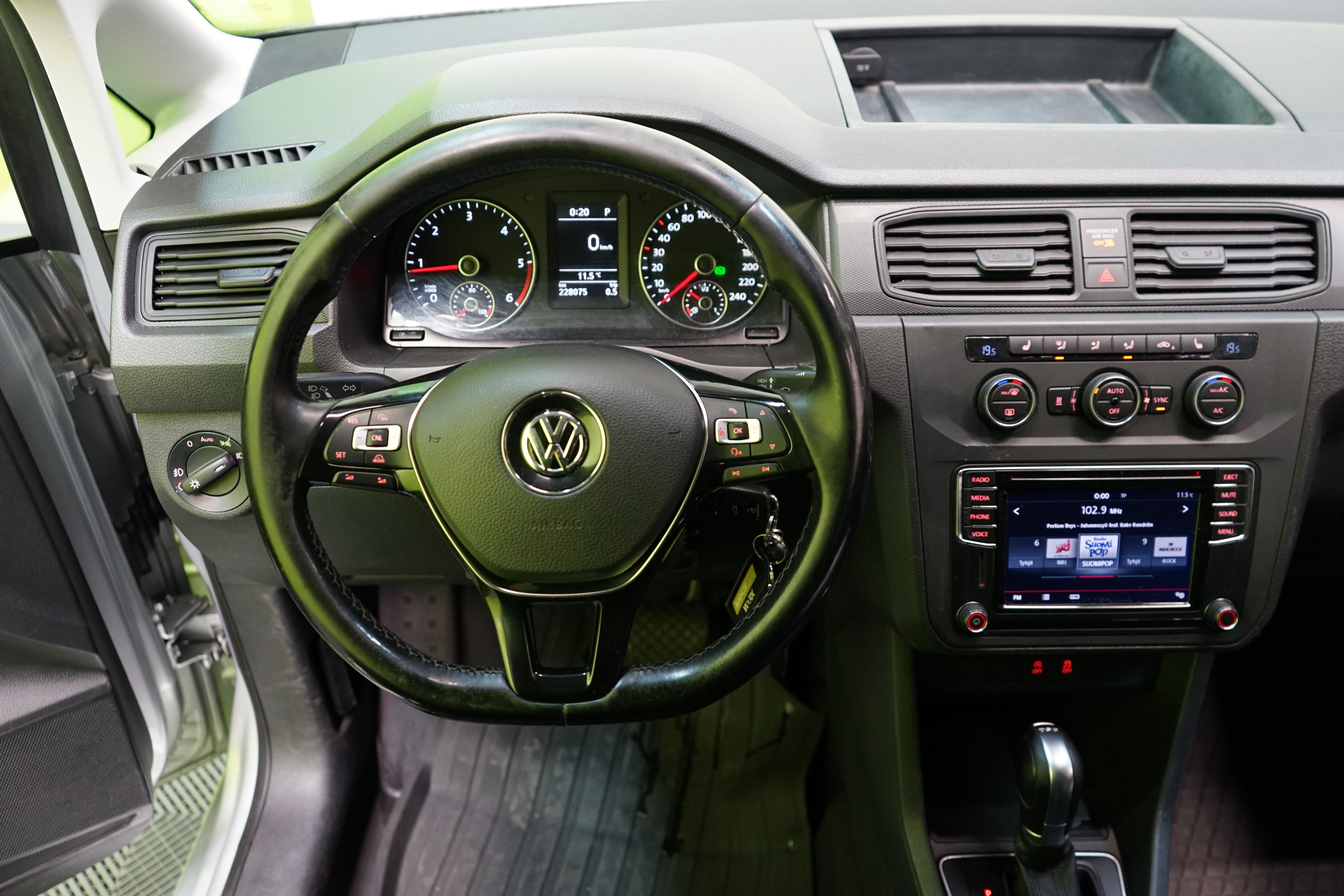 Volkswagen Caddy 2017, kuva 6/25