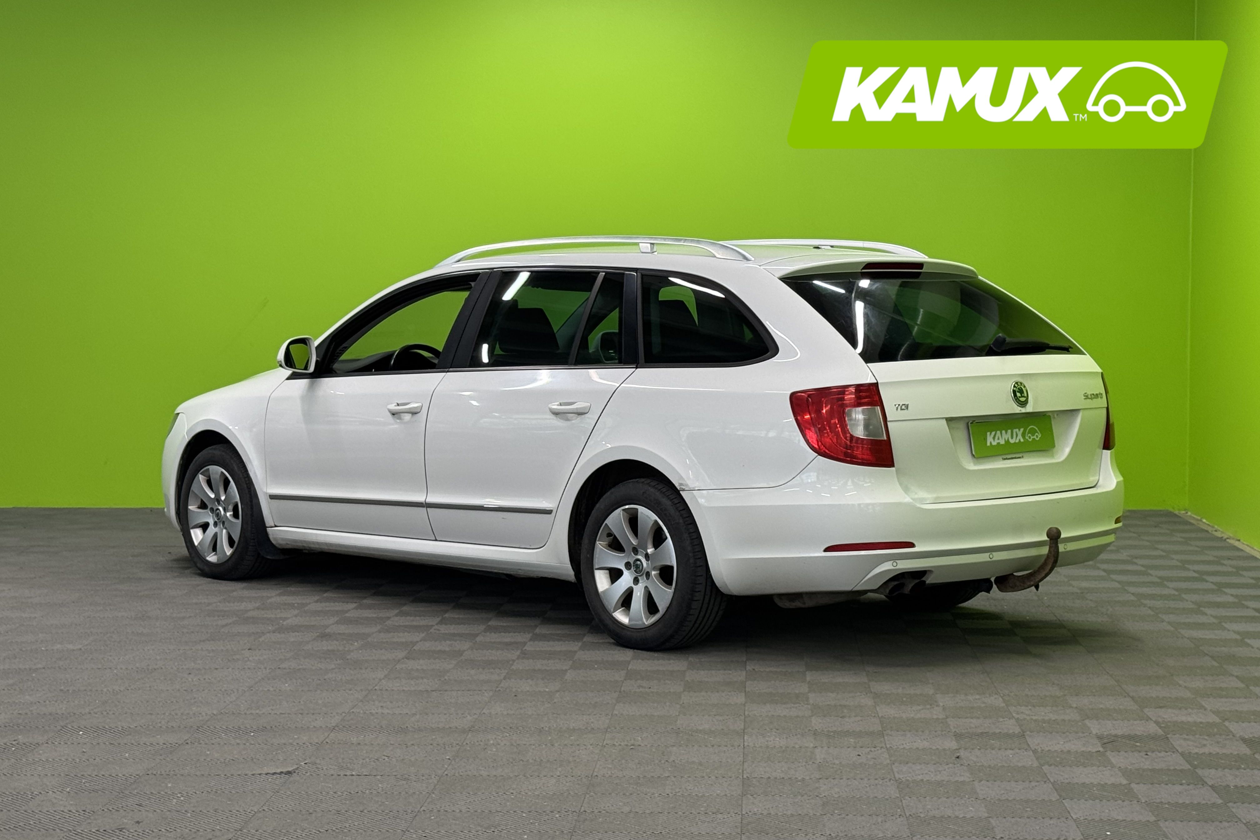 Skoda Superb Combi 1,6 TDI Comfort 2011, photo 4/16