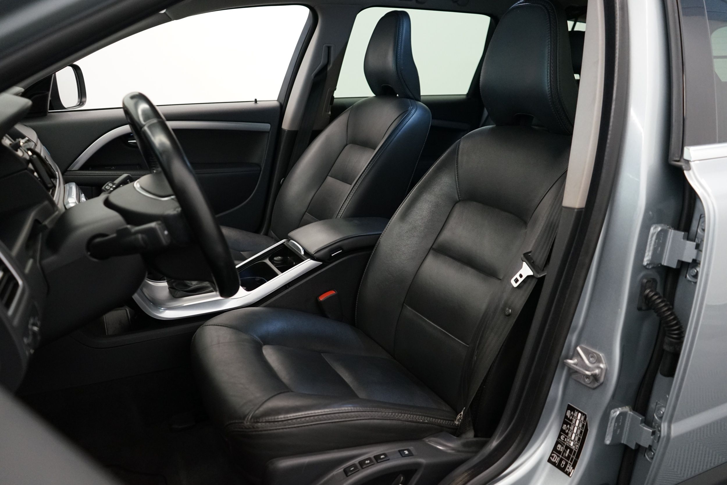 Volvo XC70 Farmari (AC) 4ov 2400cm3 A 2015, kuva 7/22