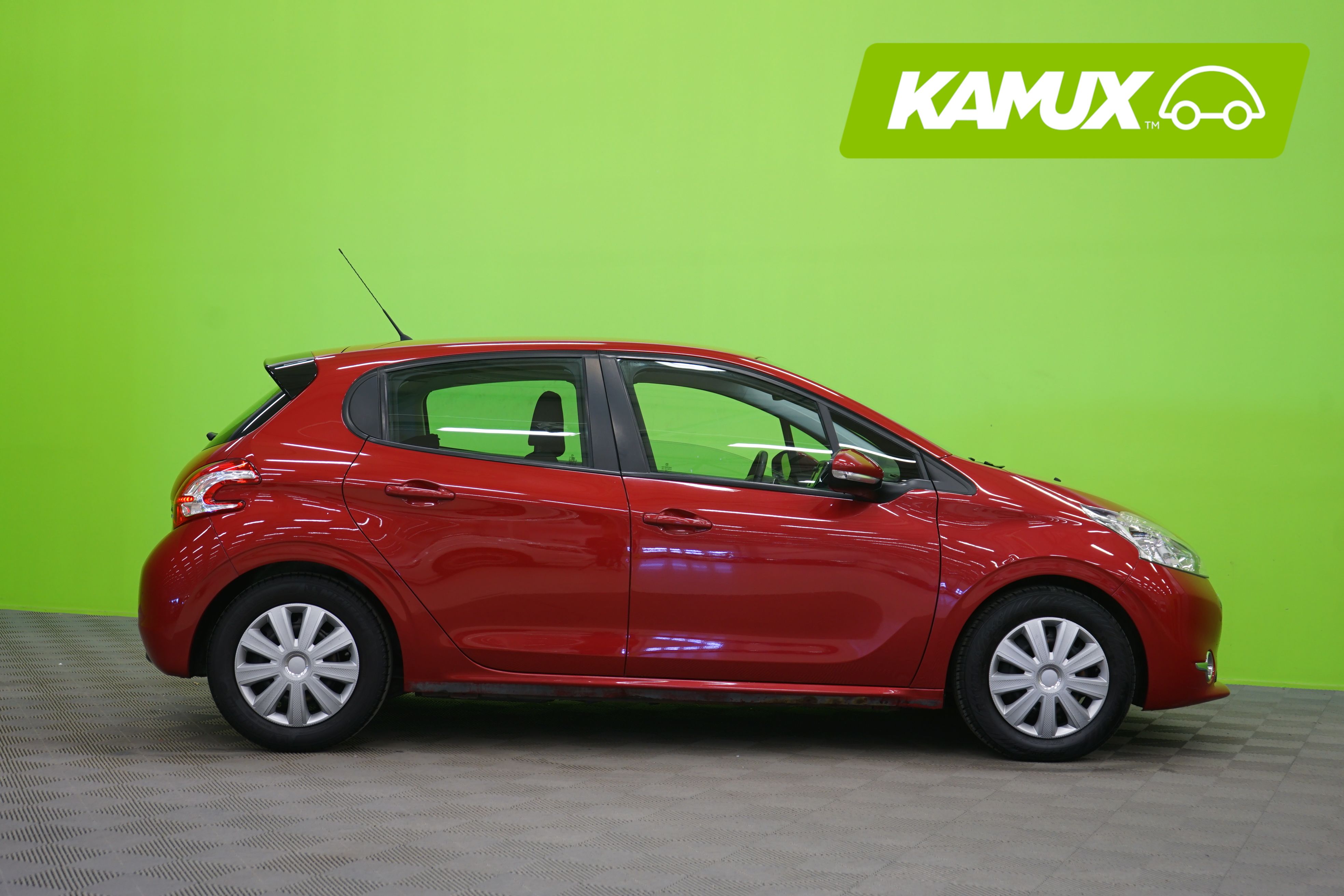 Peugeot 208 2015, kuva 2/17