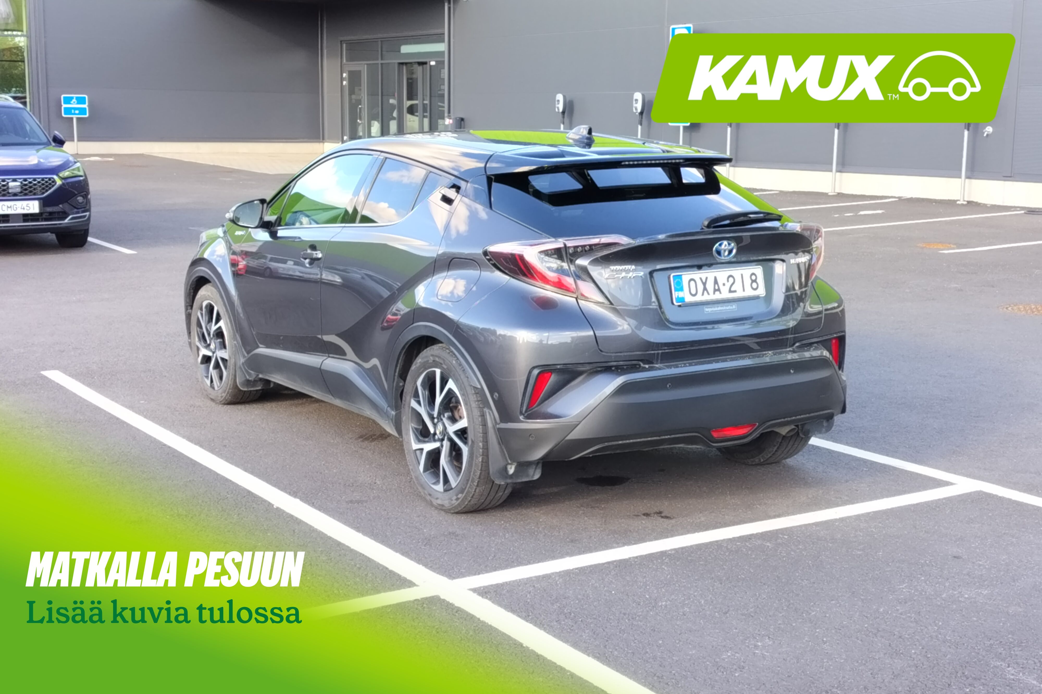 Toyota C-HR 1,8 Hybrid Style 2017, photo 3/7