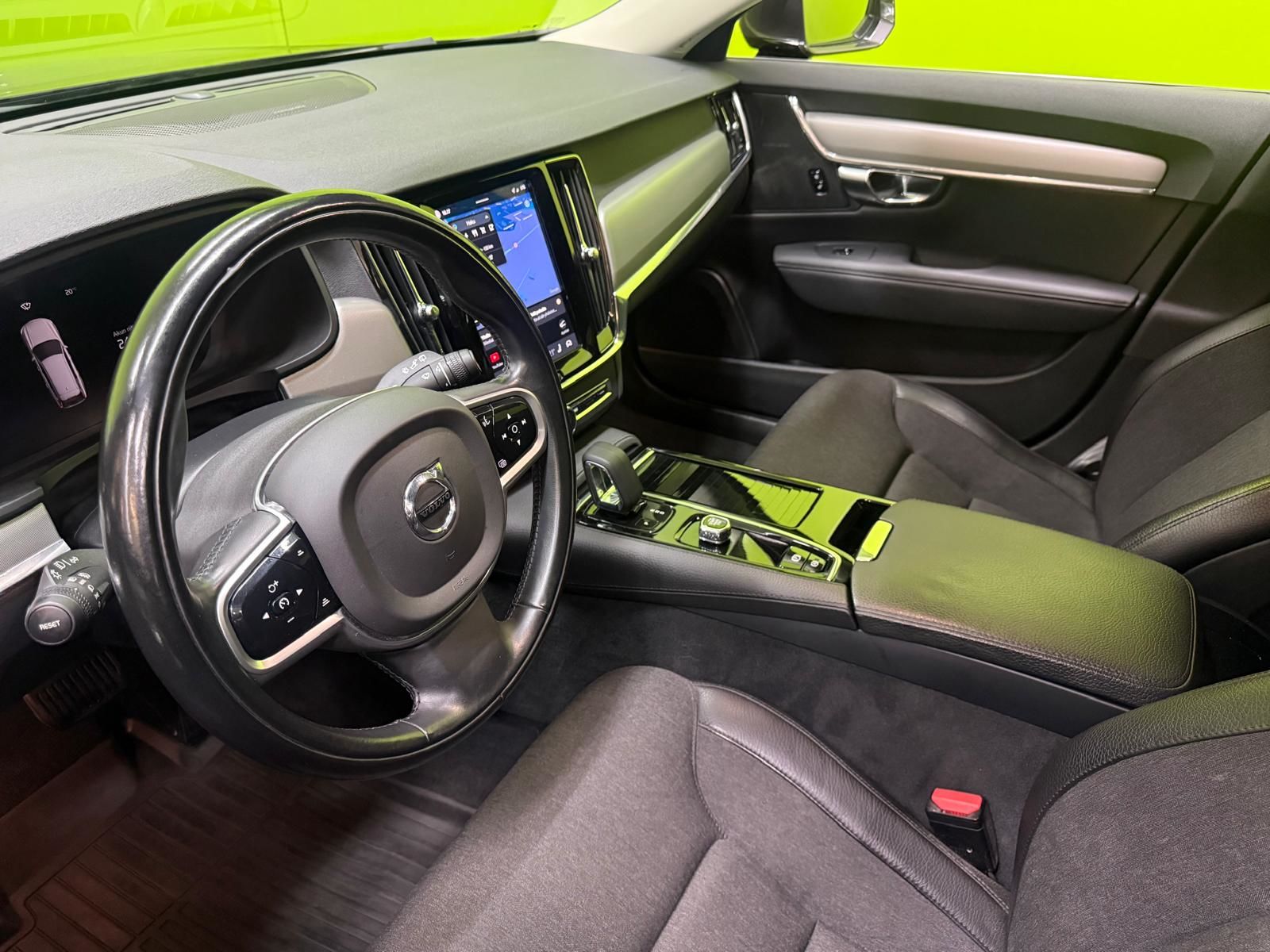 Volvo V90 2022, kuva 7/21