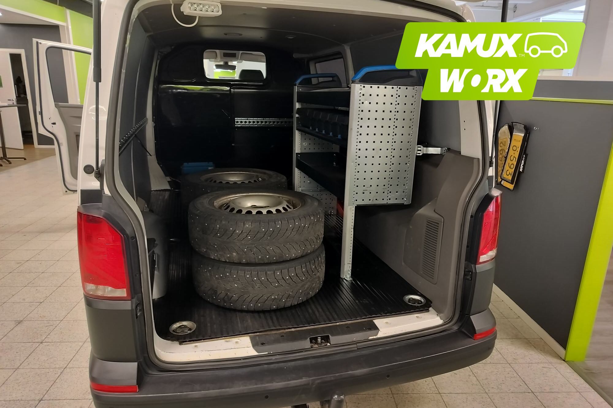 Volkswagen Transporter 2022, kuva 4/4