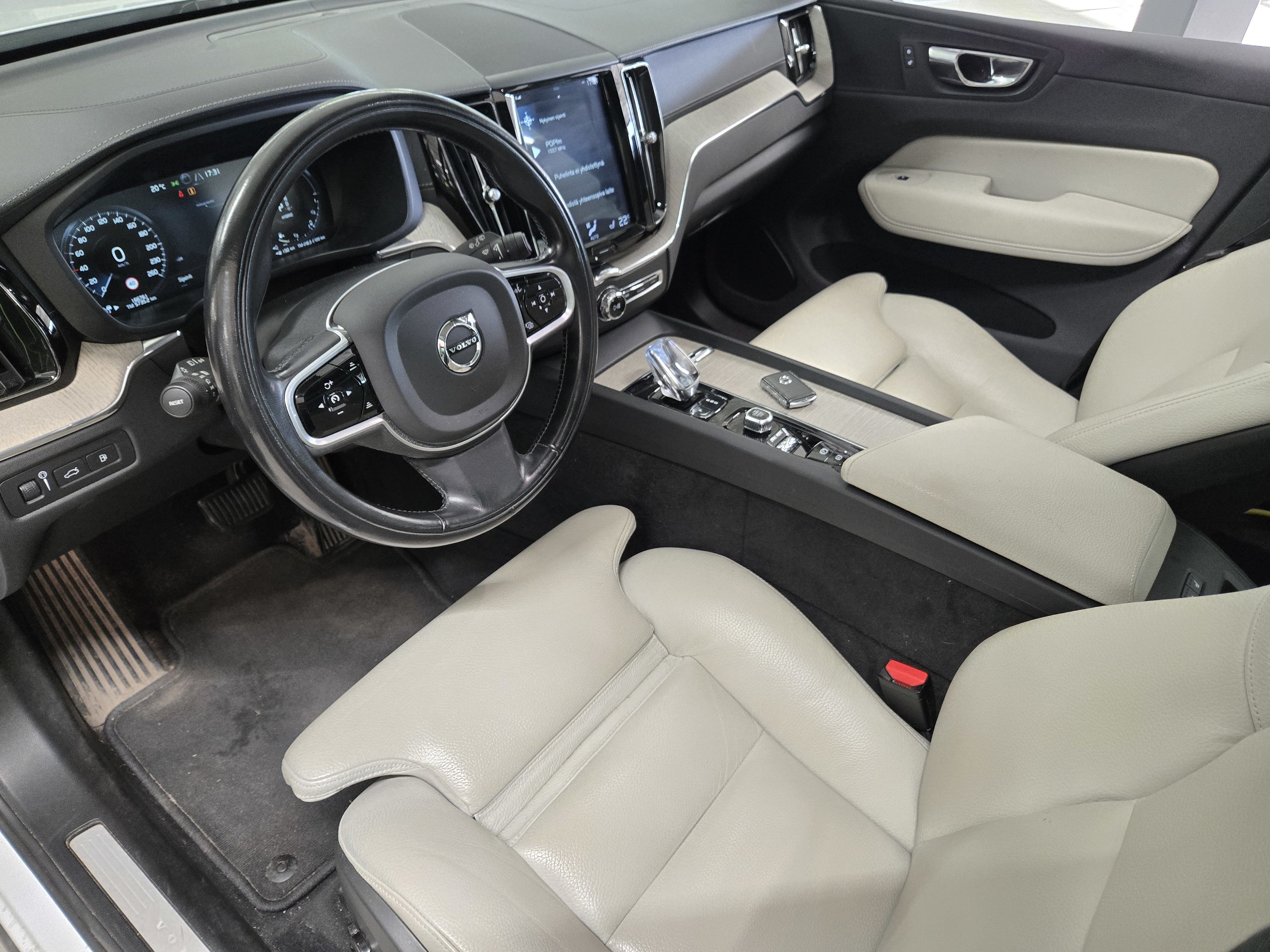 Volvo XC60 T8 TwE AWD Inscription aut 2019, photo 3/3