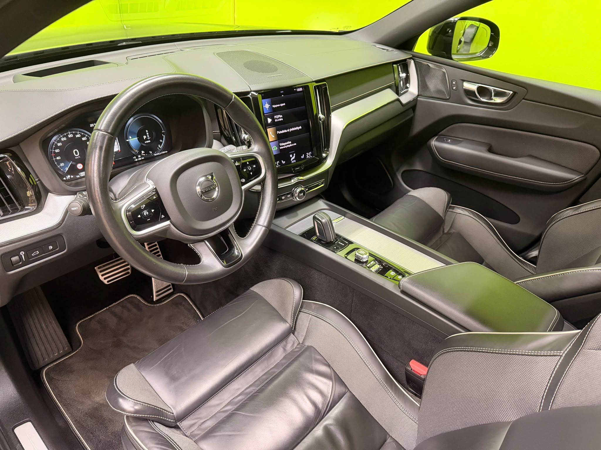 Volvo XC60 2021, kuva 7/15