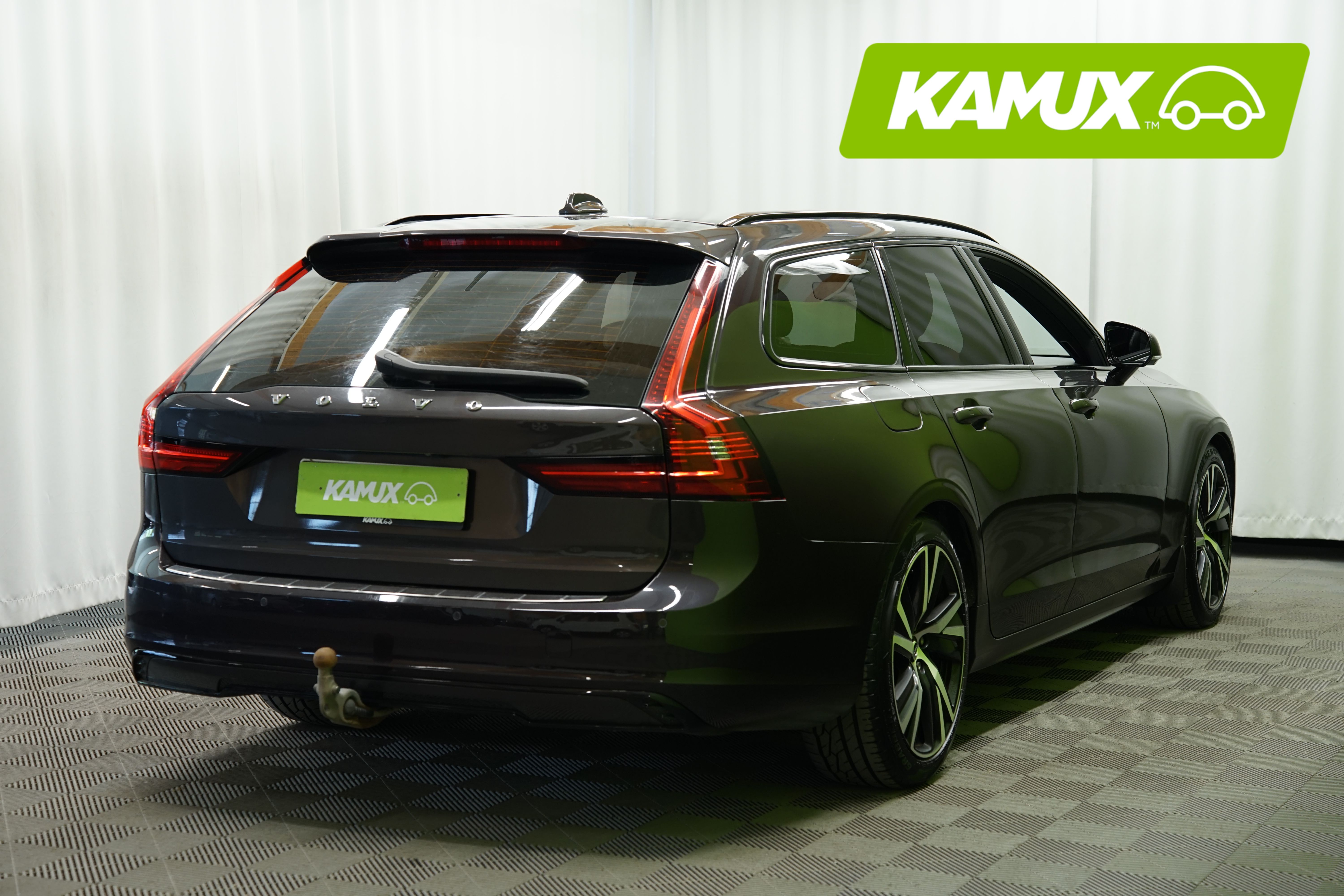 Volvo V90 2021, kuva 3/24