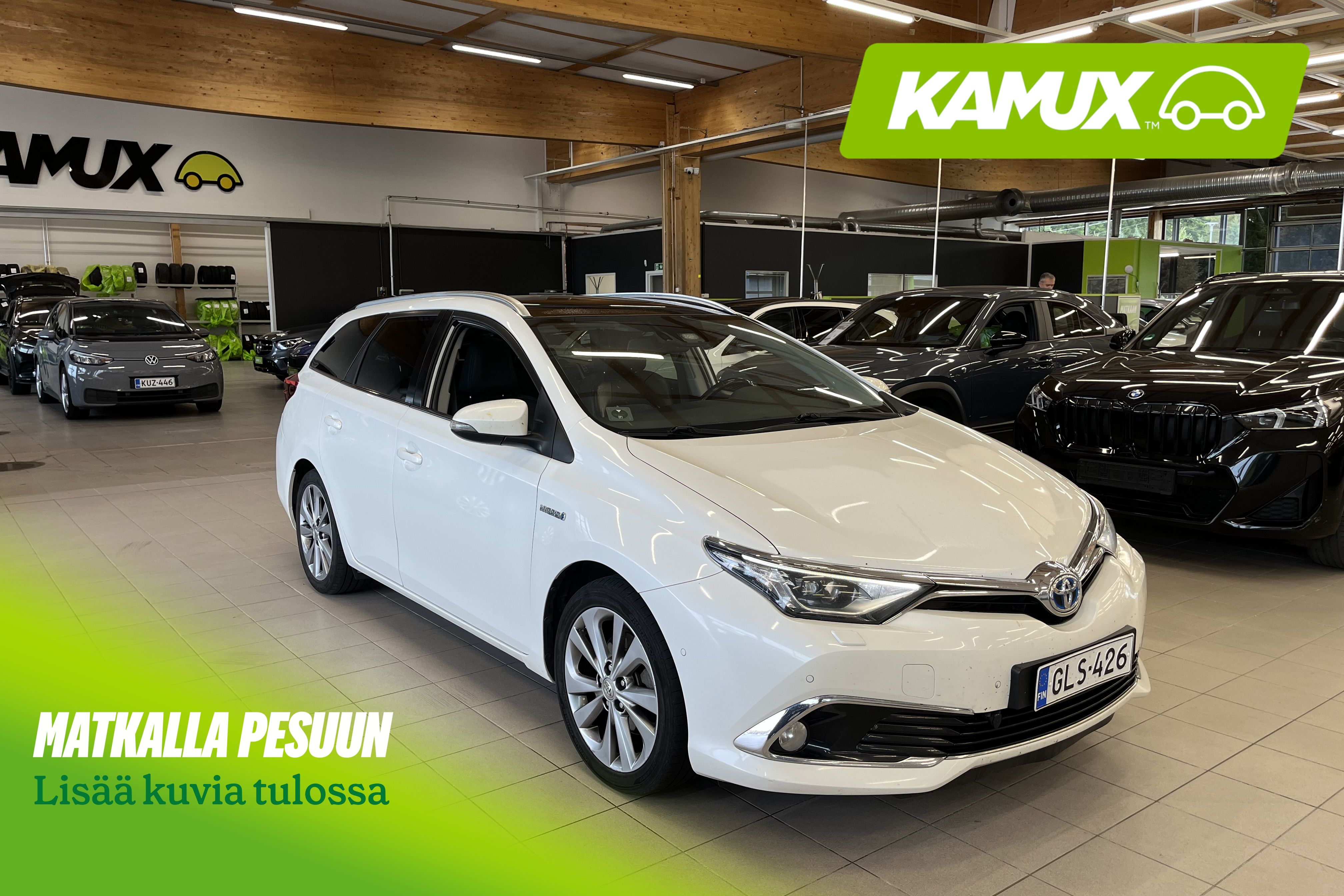 Toyota Auris 2016, photo 2/11