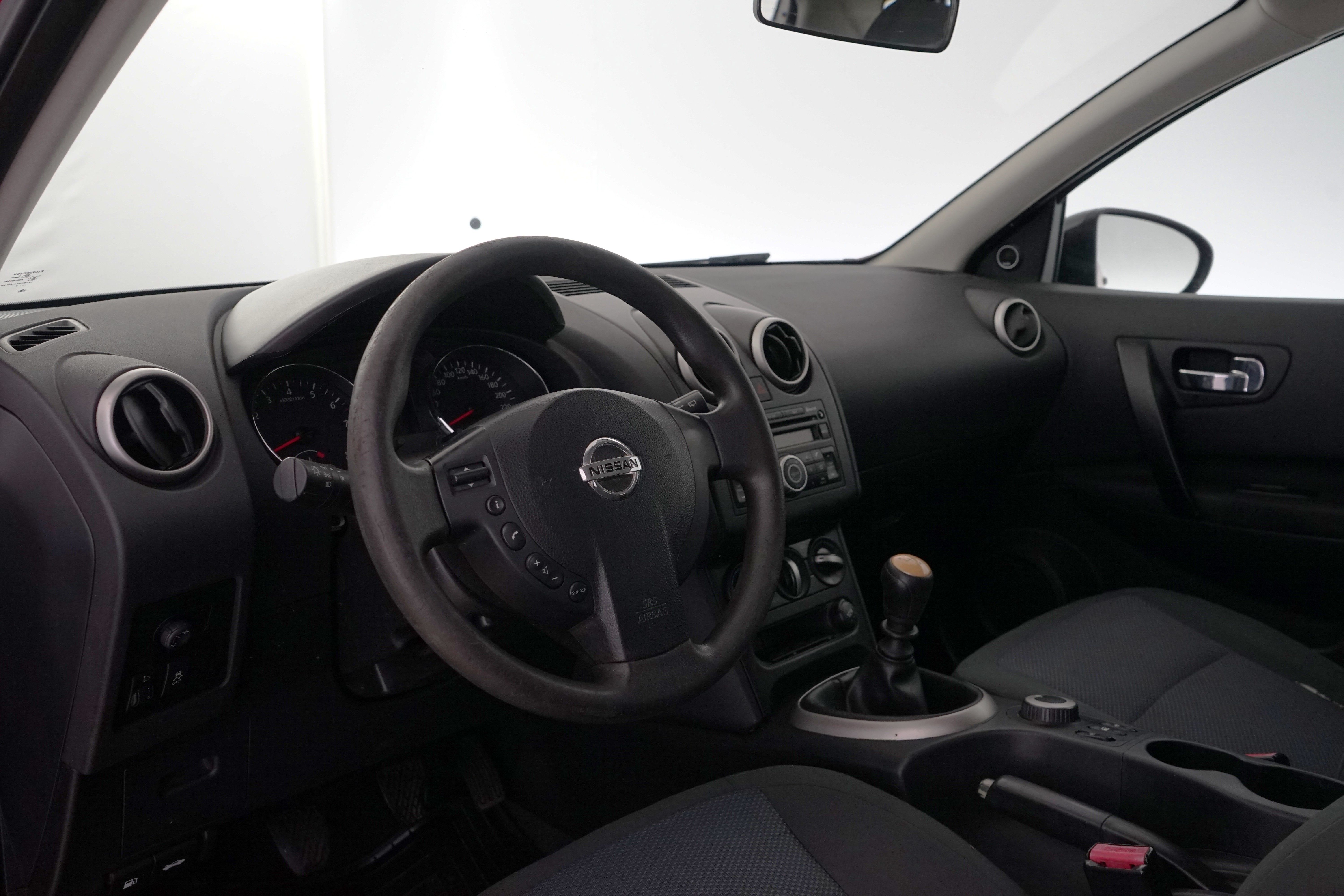 Nissan Qashqai 2,0L Visia 4WD 6M/T MY11 2011, kuva 2/19