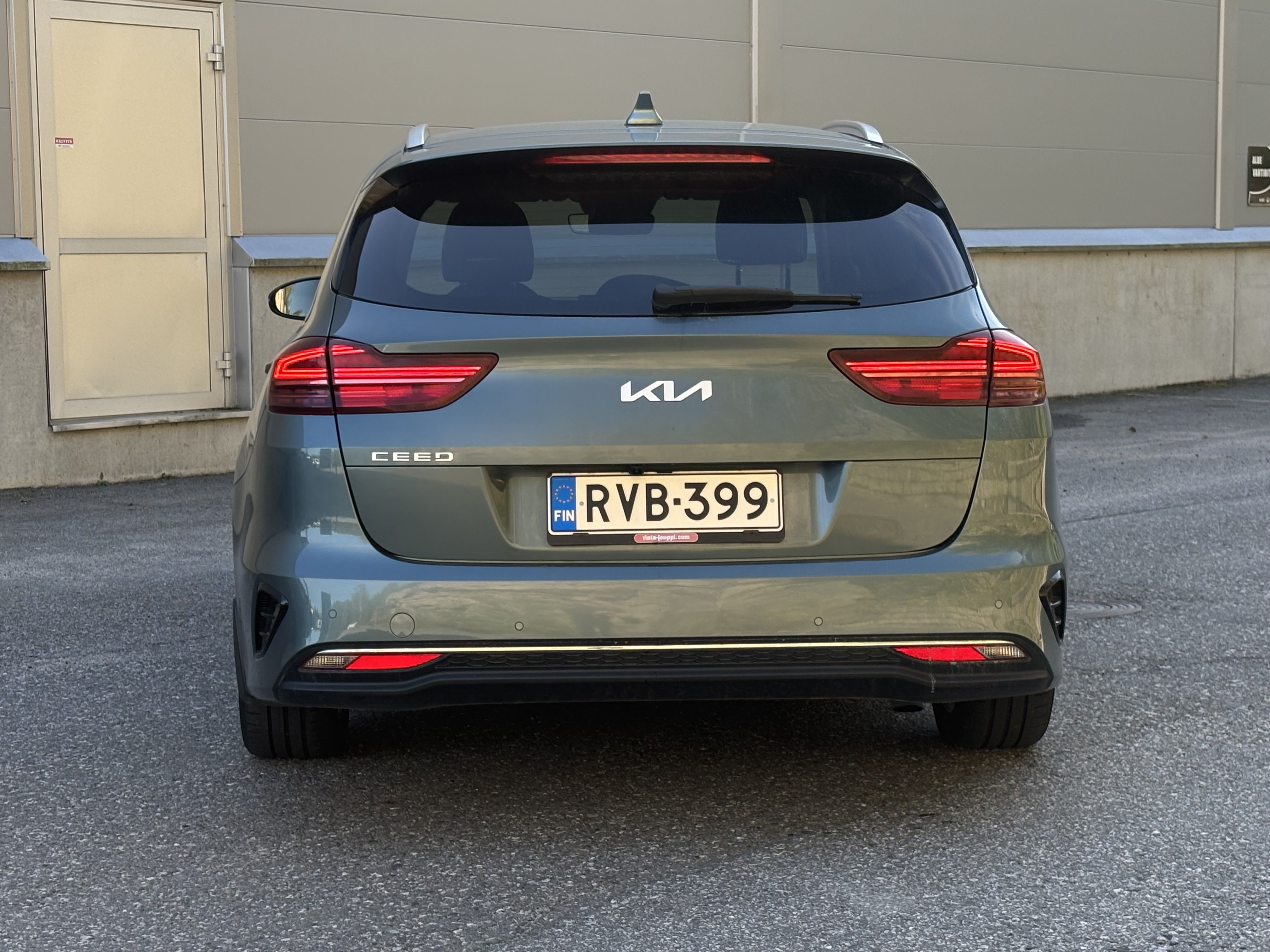 Kia Ceed 1,5 T-GDI 160hv EX Comfort SW 2023, kuva 4/11