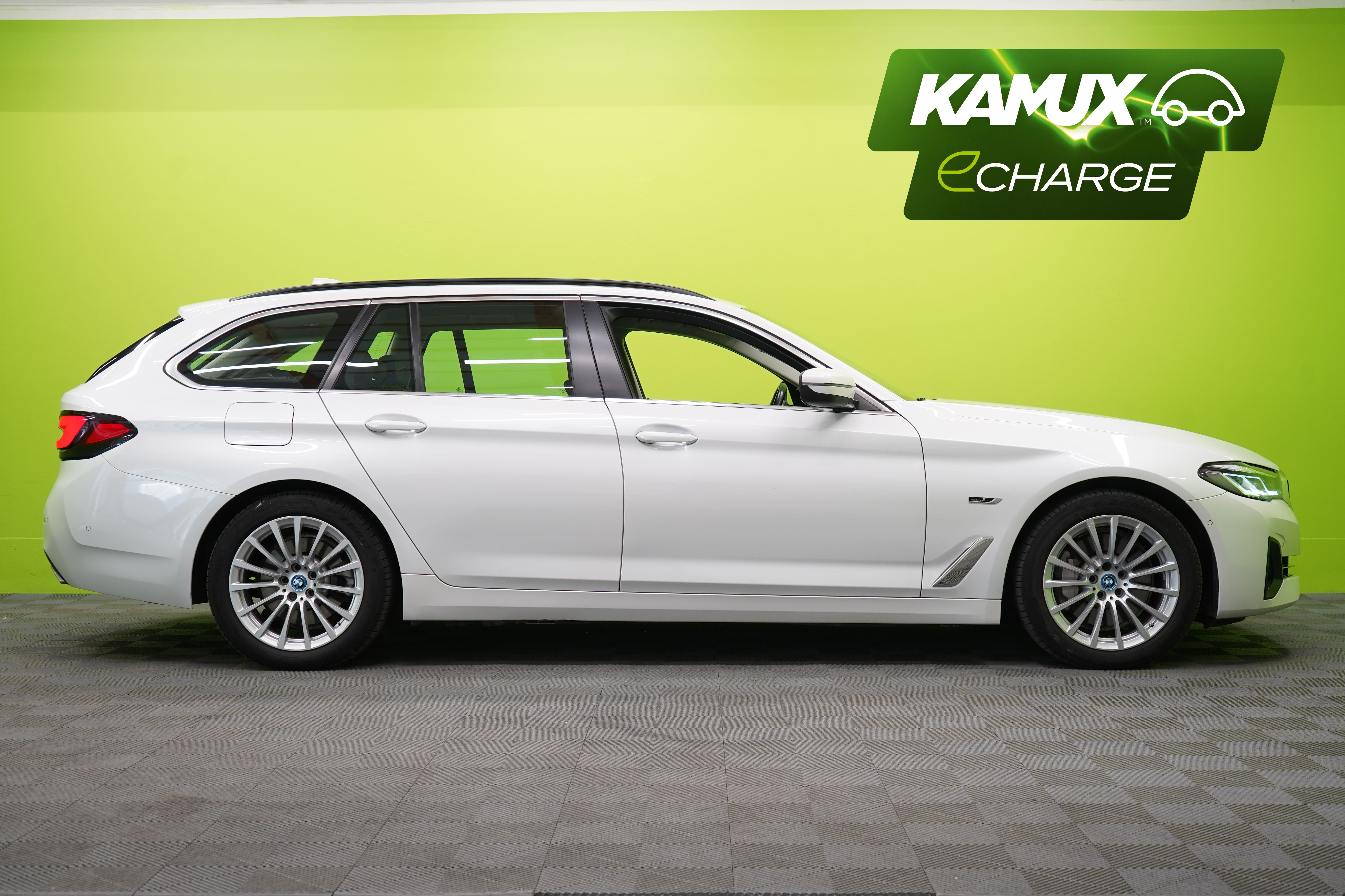 BMW 530 2024, kuva 2/32