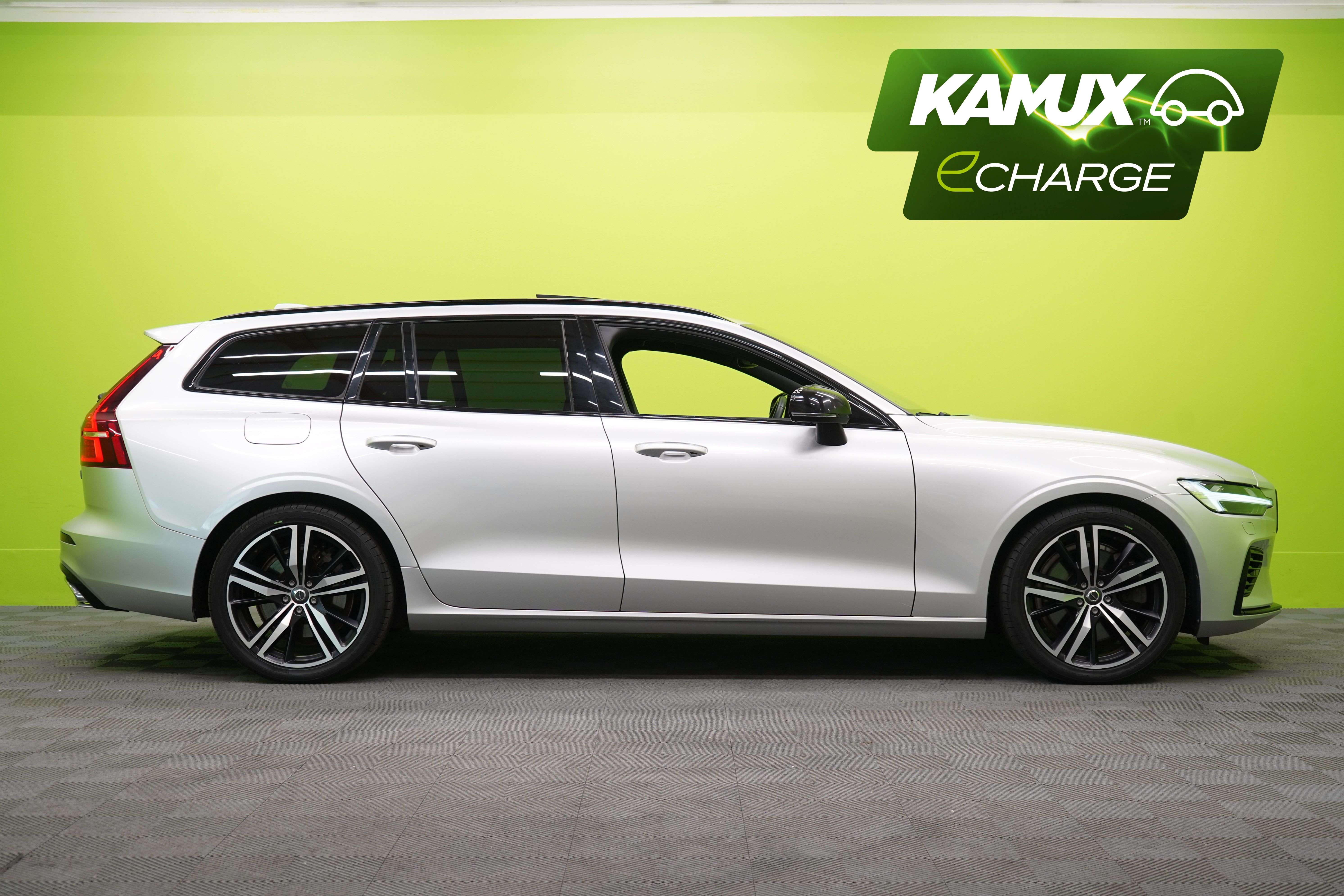 Volvo V60 2022, kuva 2/38