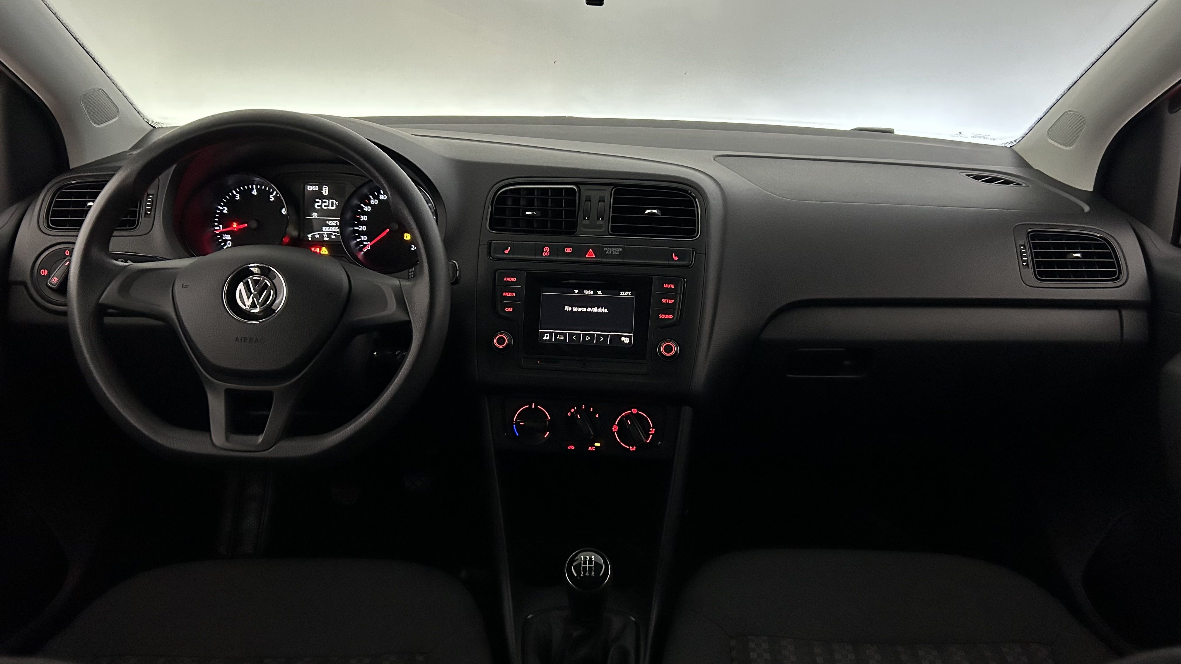 Volkswagen Polo 2014, kuva 7/18