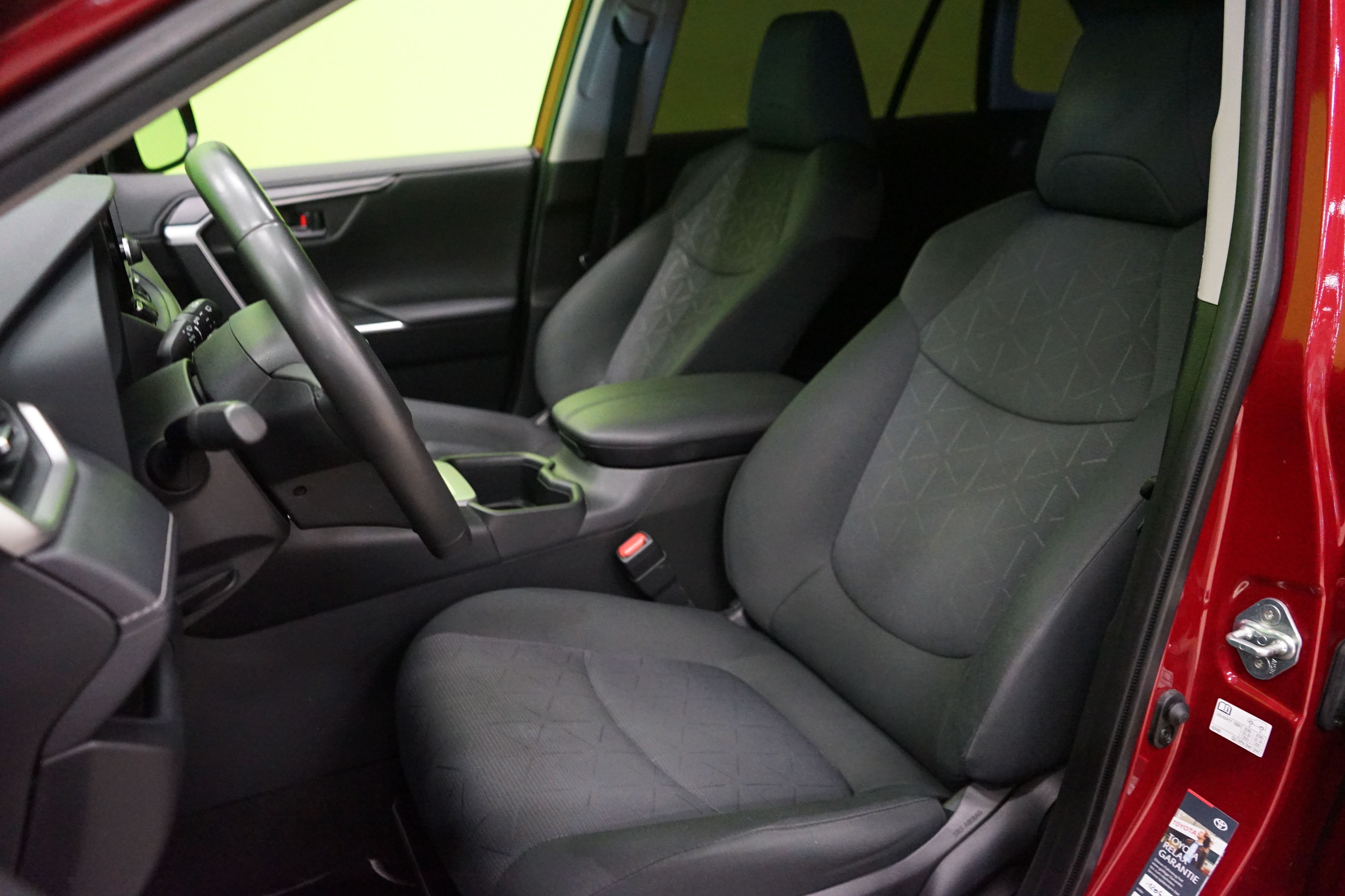 Toyota RAV4 2023, kuva 7/19