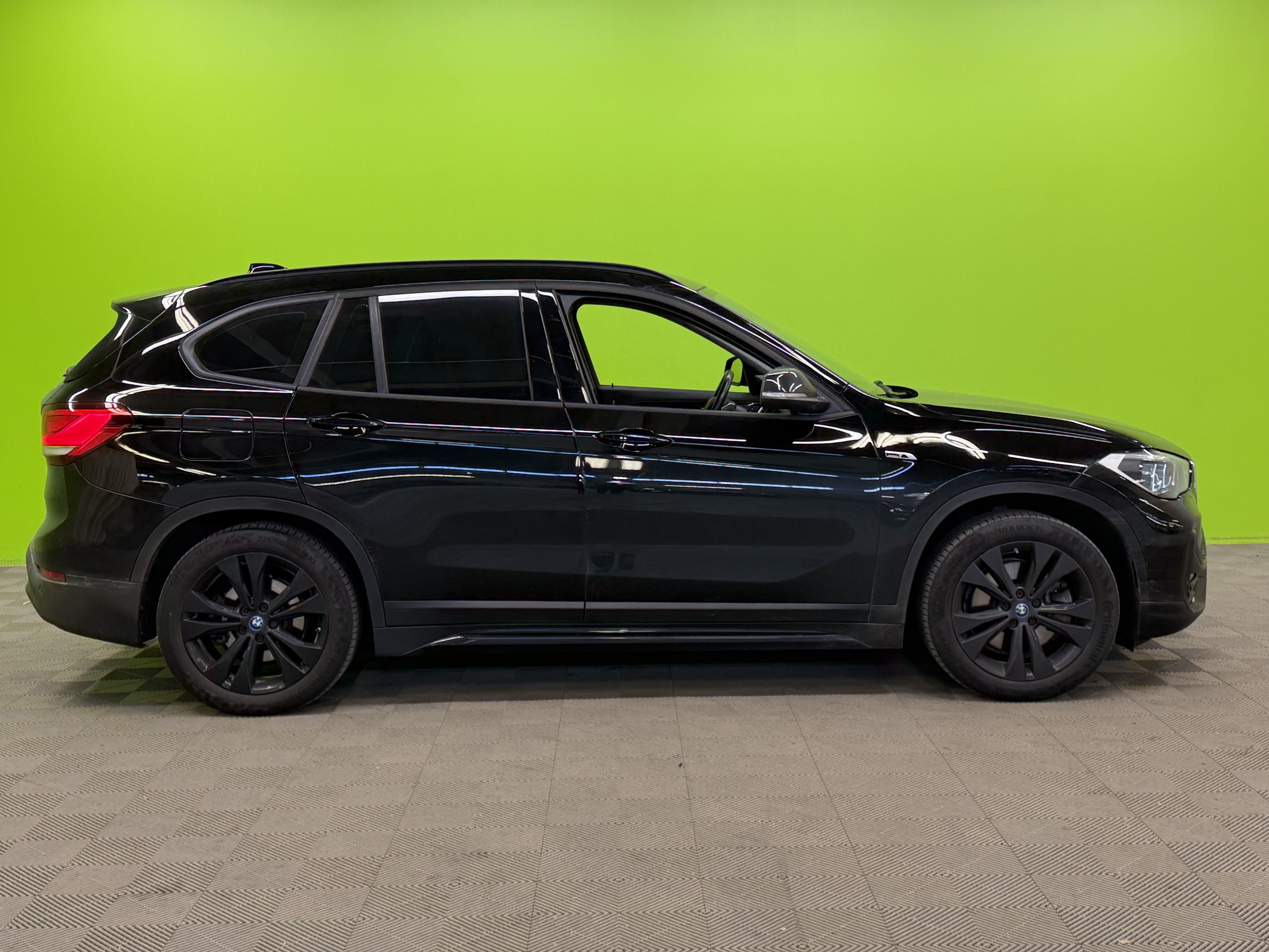 BMW X1 2022, kuva 2/9