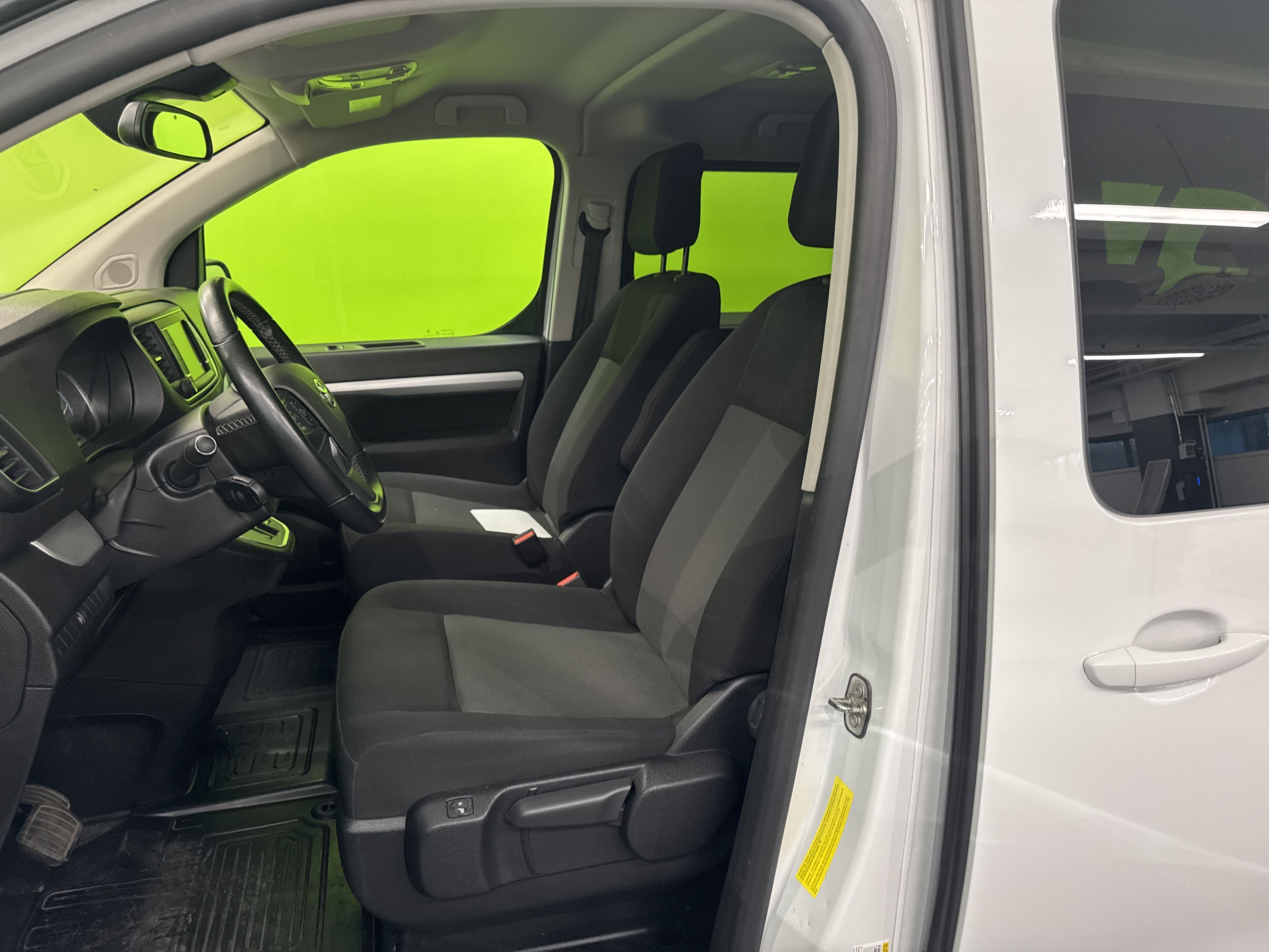 Toyota Proace Verso EV 2023, kuva 6/8