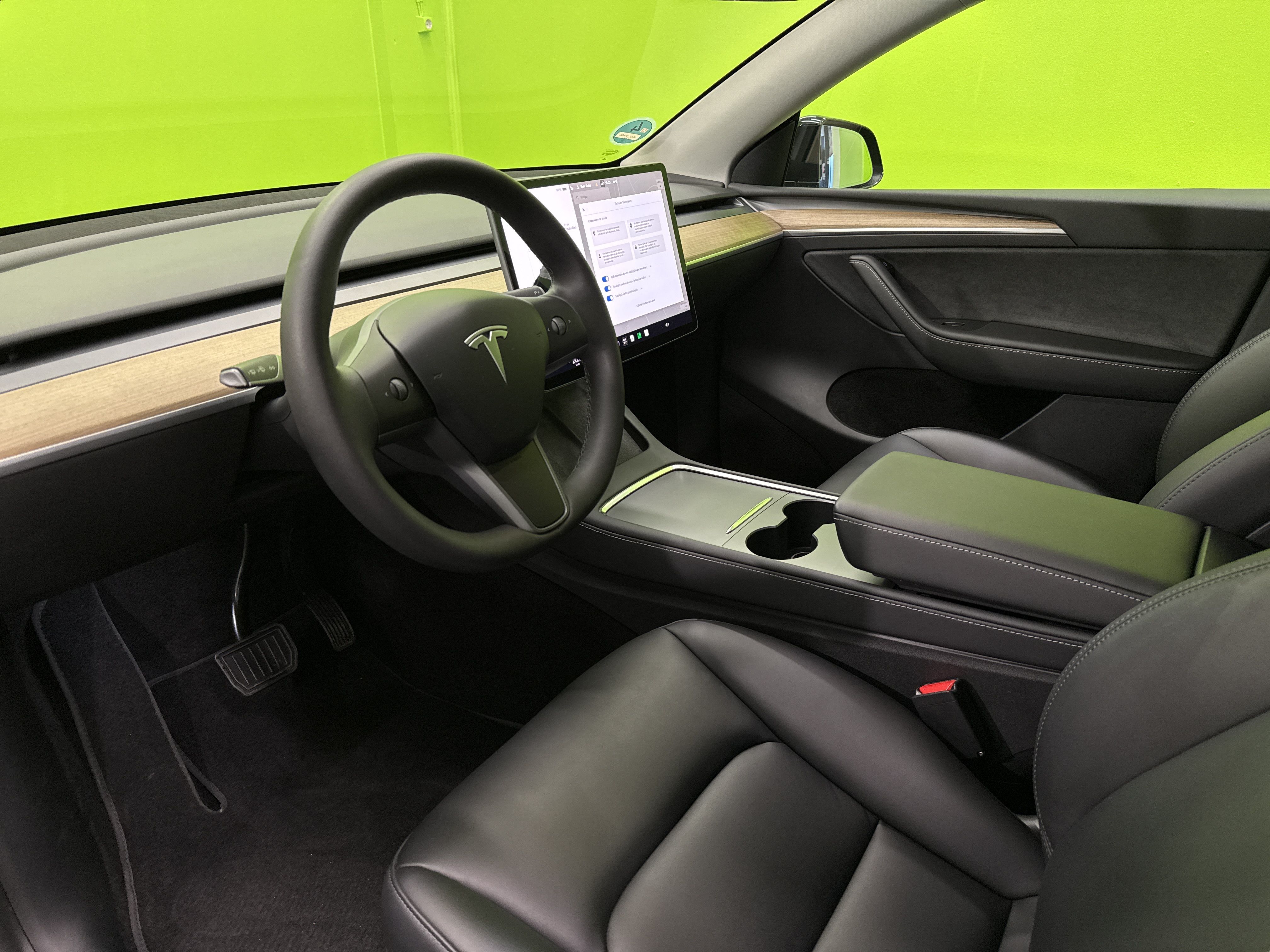 Tesla Model Y Long Range 2022, kuva 7/24