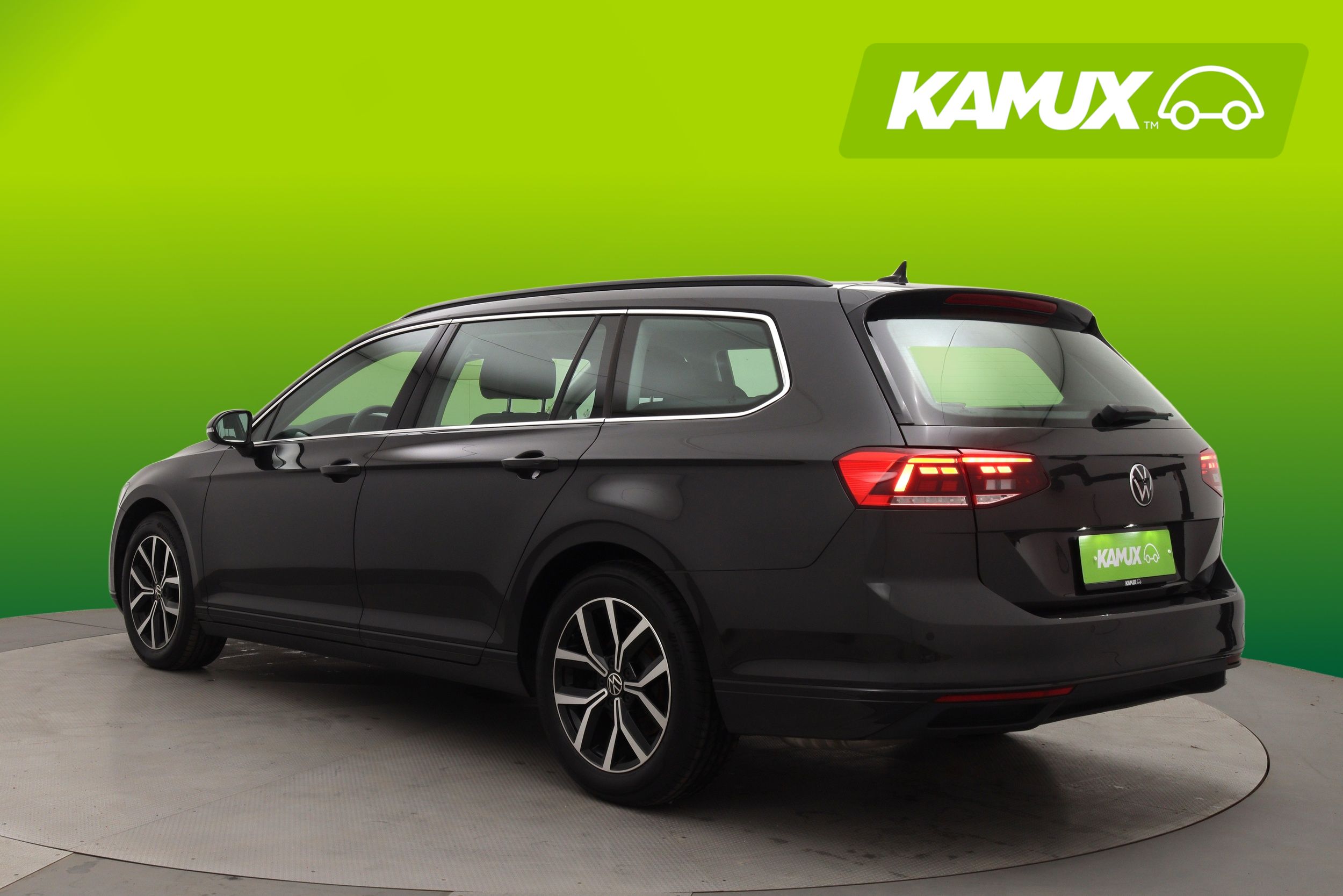 Volkswagen Passat 2023, photo 4/23