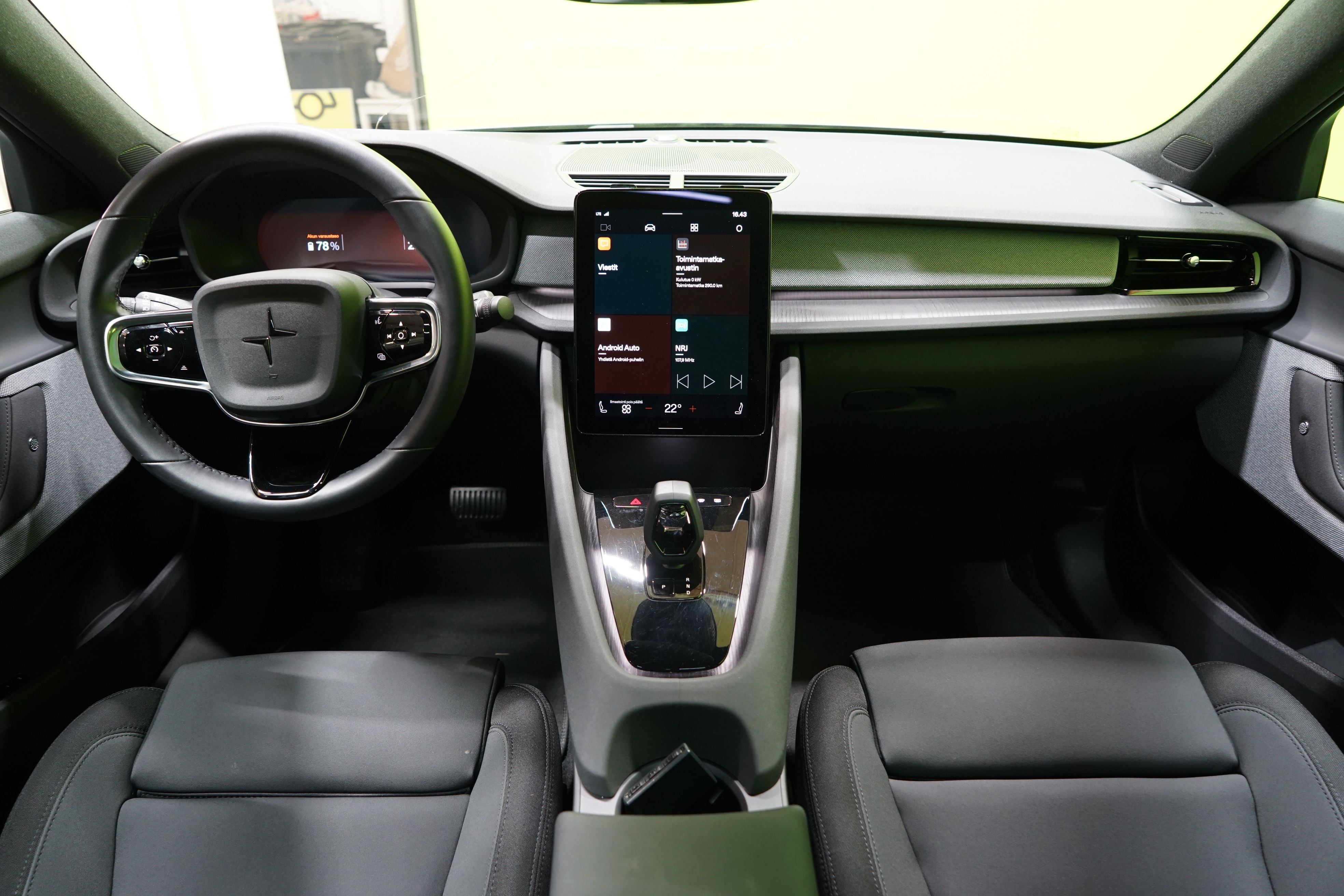 Polestar 2 2022, kuva 6/23