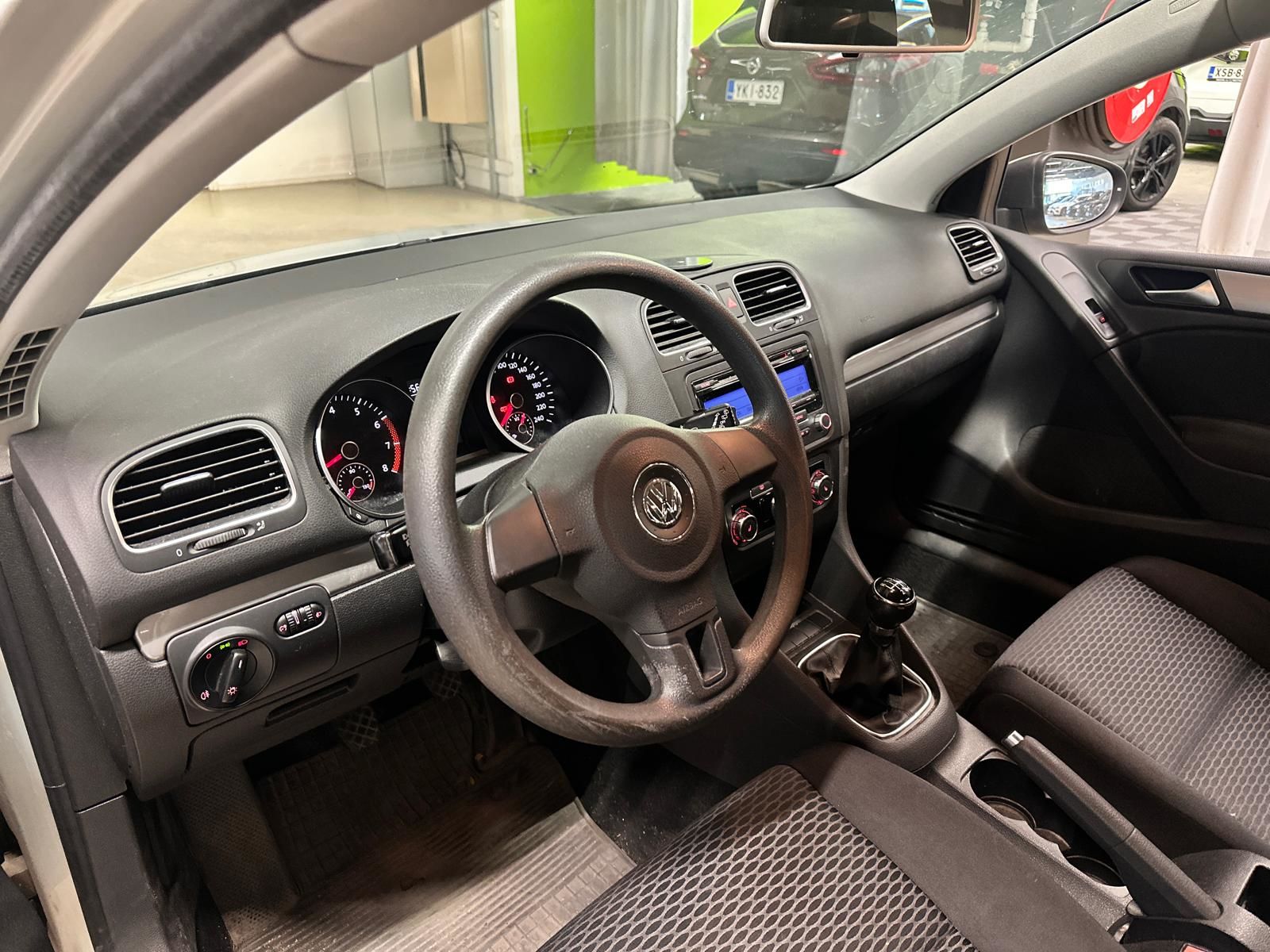 Volkswagen Golf 2009, kuva 4/4
