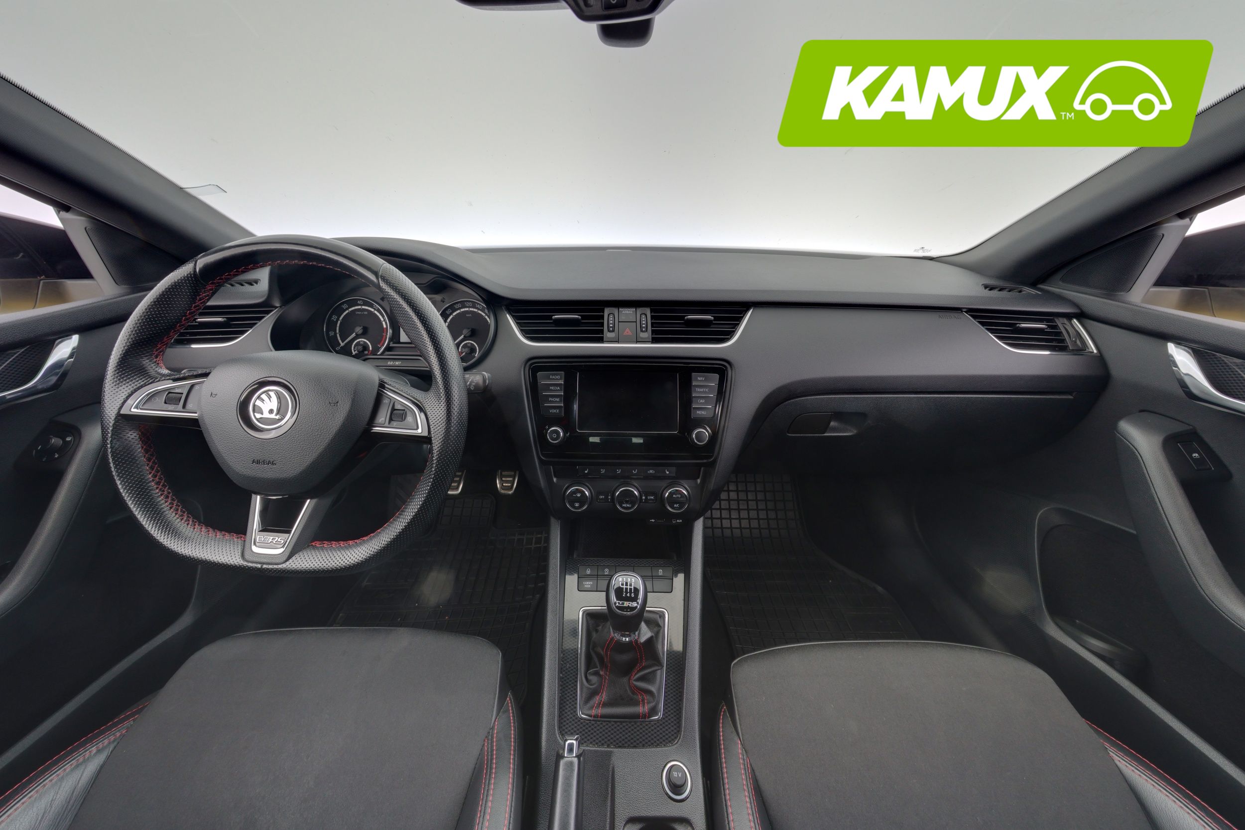 Skoda Octavia Combi 2,0 TSI RS 2016, kuva 7/29