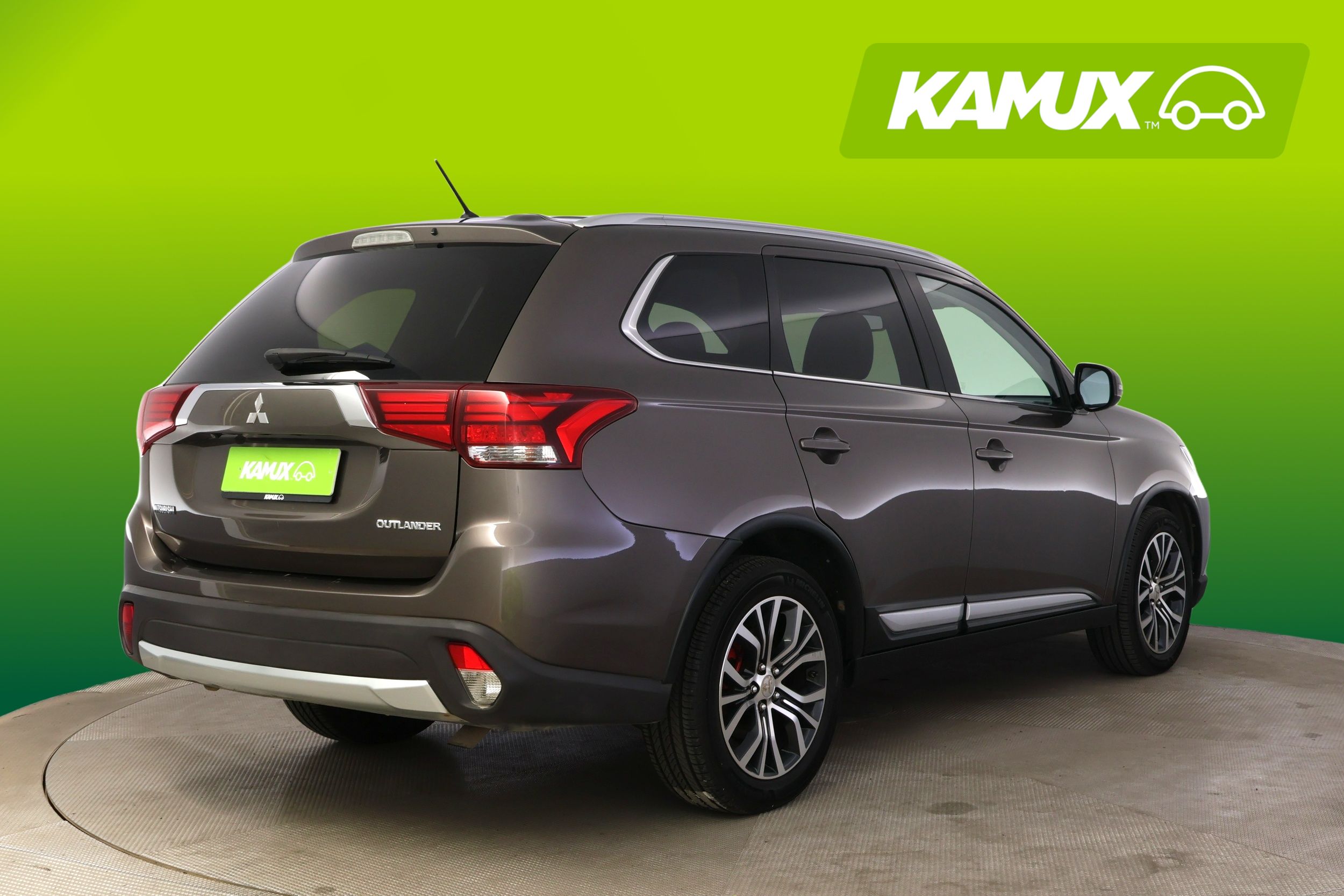 Mitsubishi Outlander 2016, photo 3/49