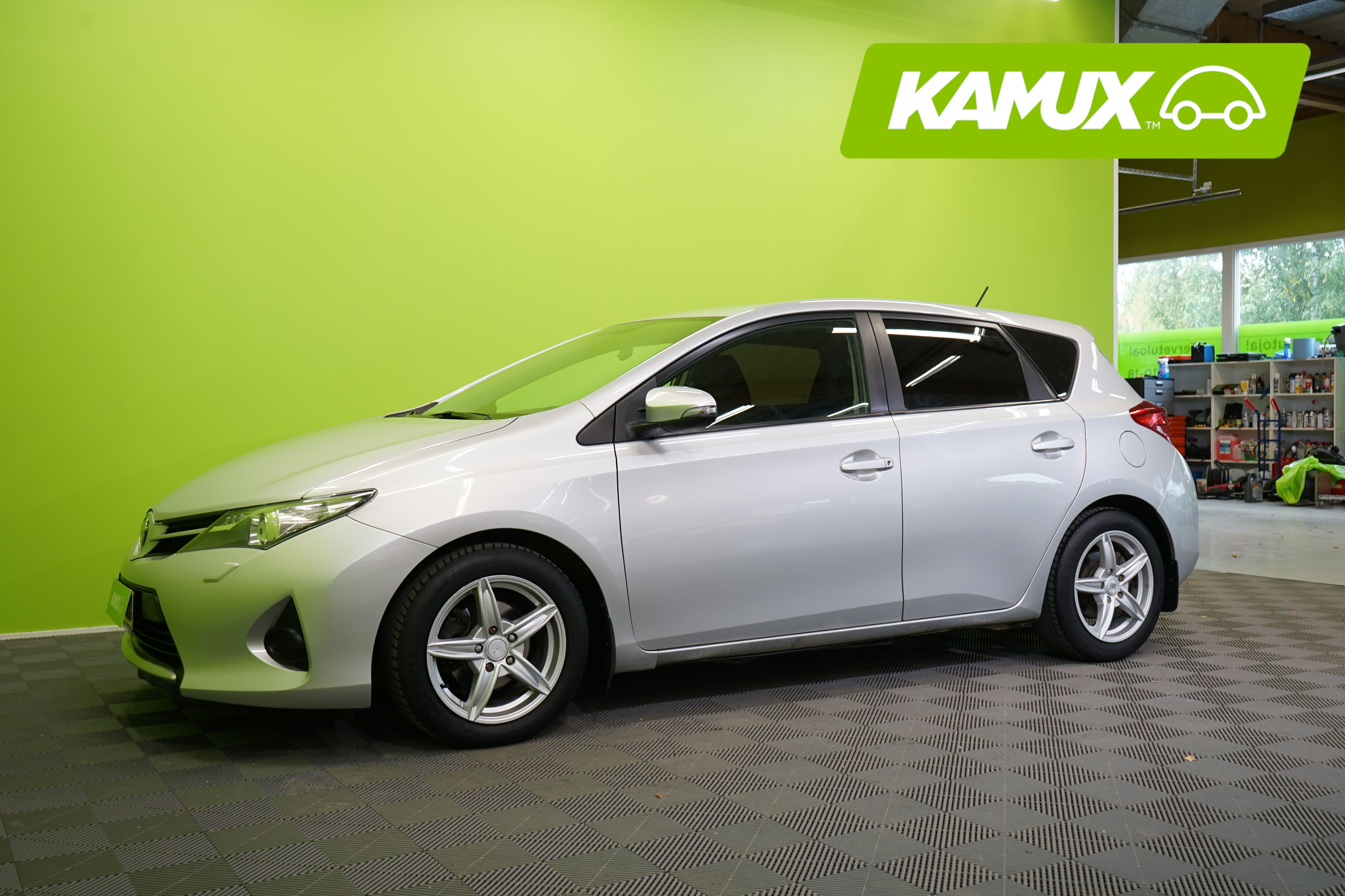 Toyota Auris 1,33 Dual VVT-i Life 5ov 2013, photo 5/21