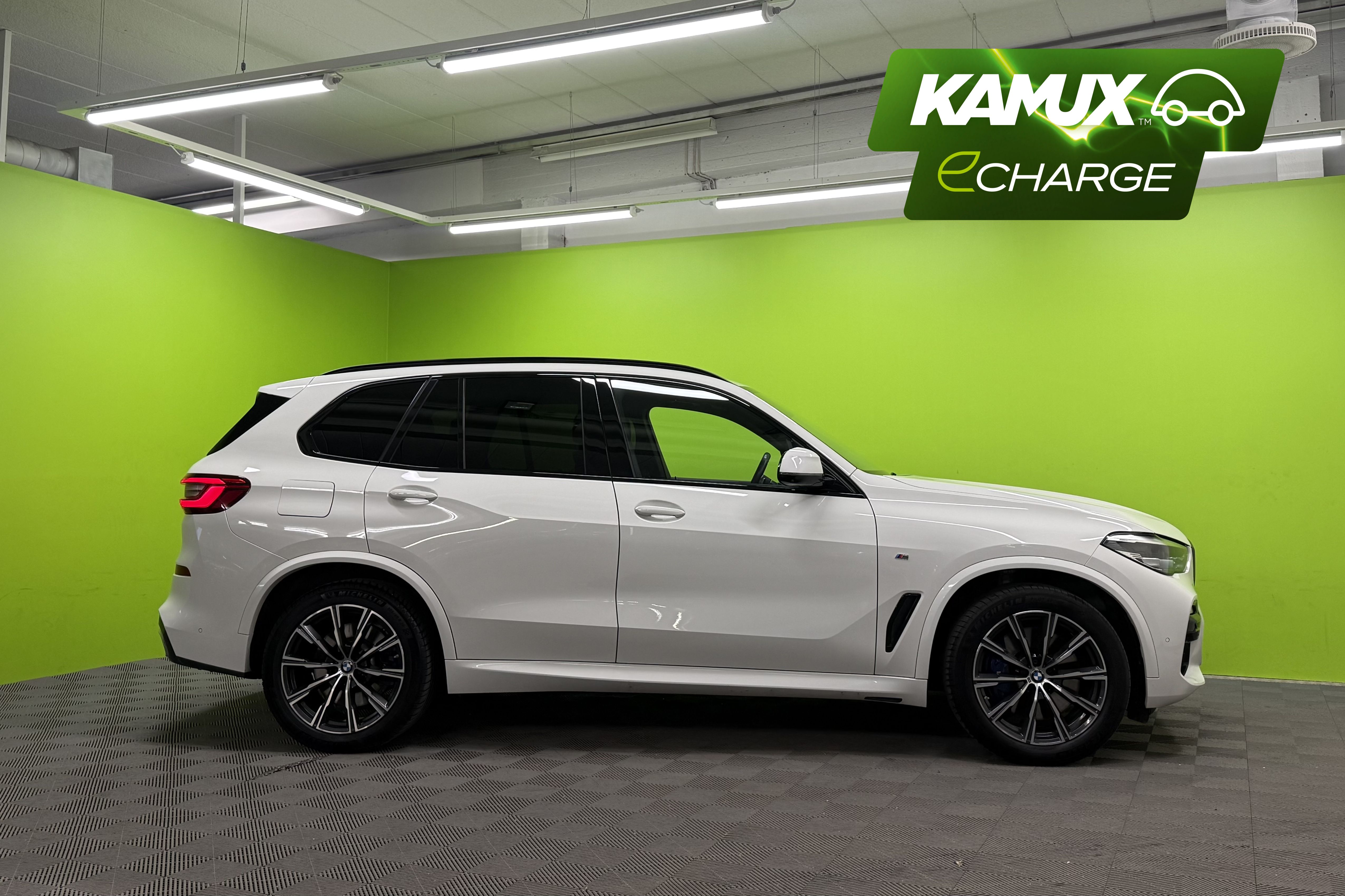 BMW X5 G05 xDrive45e A M Sport 2020, kuva 2/38