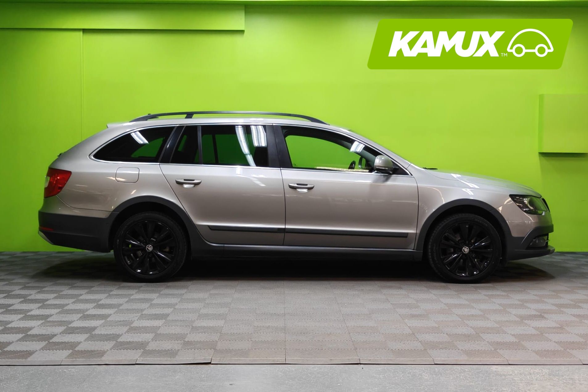 Skoda Superb 2014, kuva 2/23